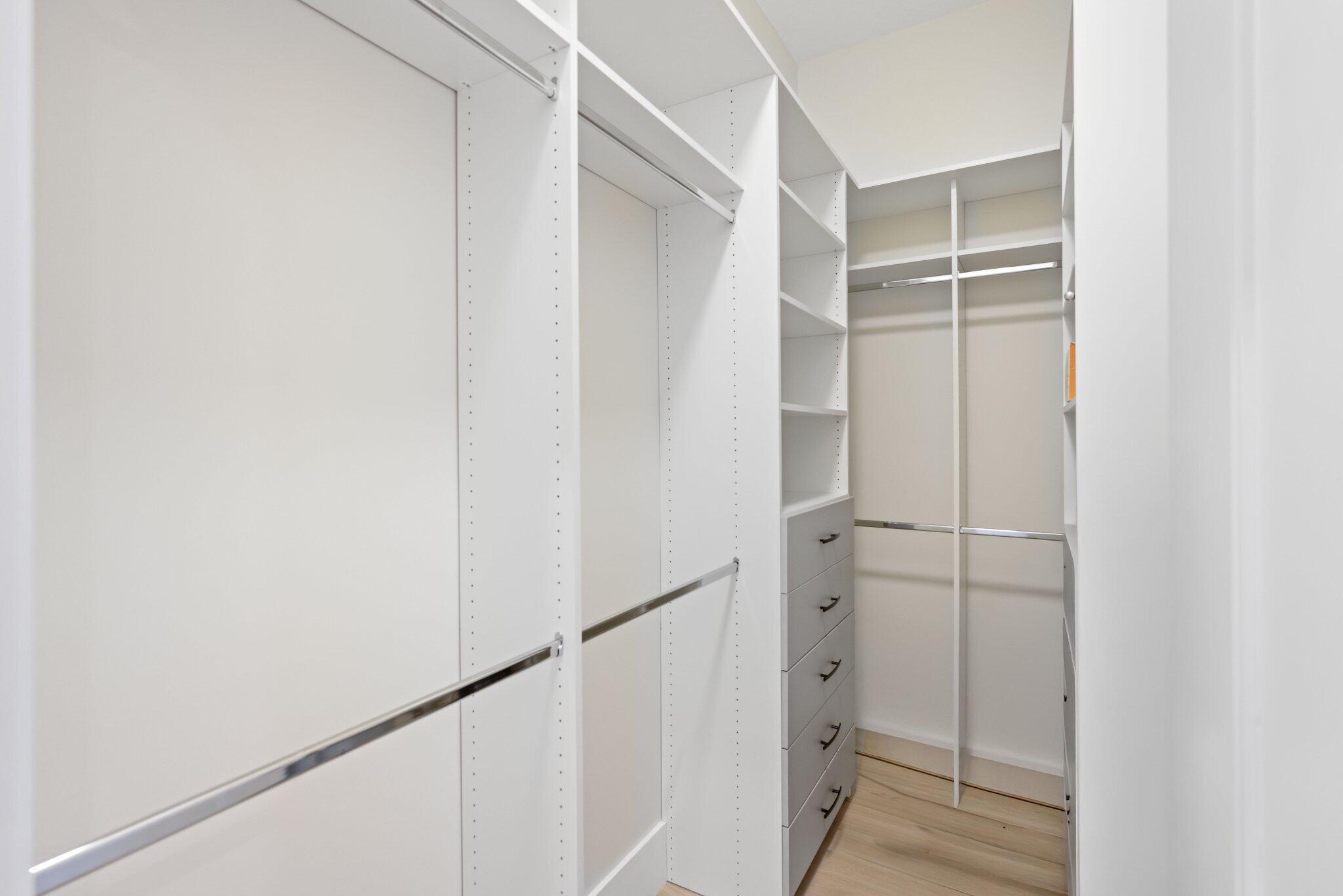 525 Whispering Pines Rd Boynton Beach, FL 33435