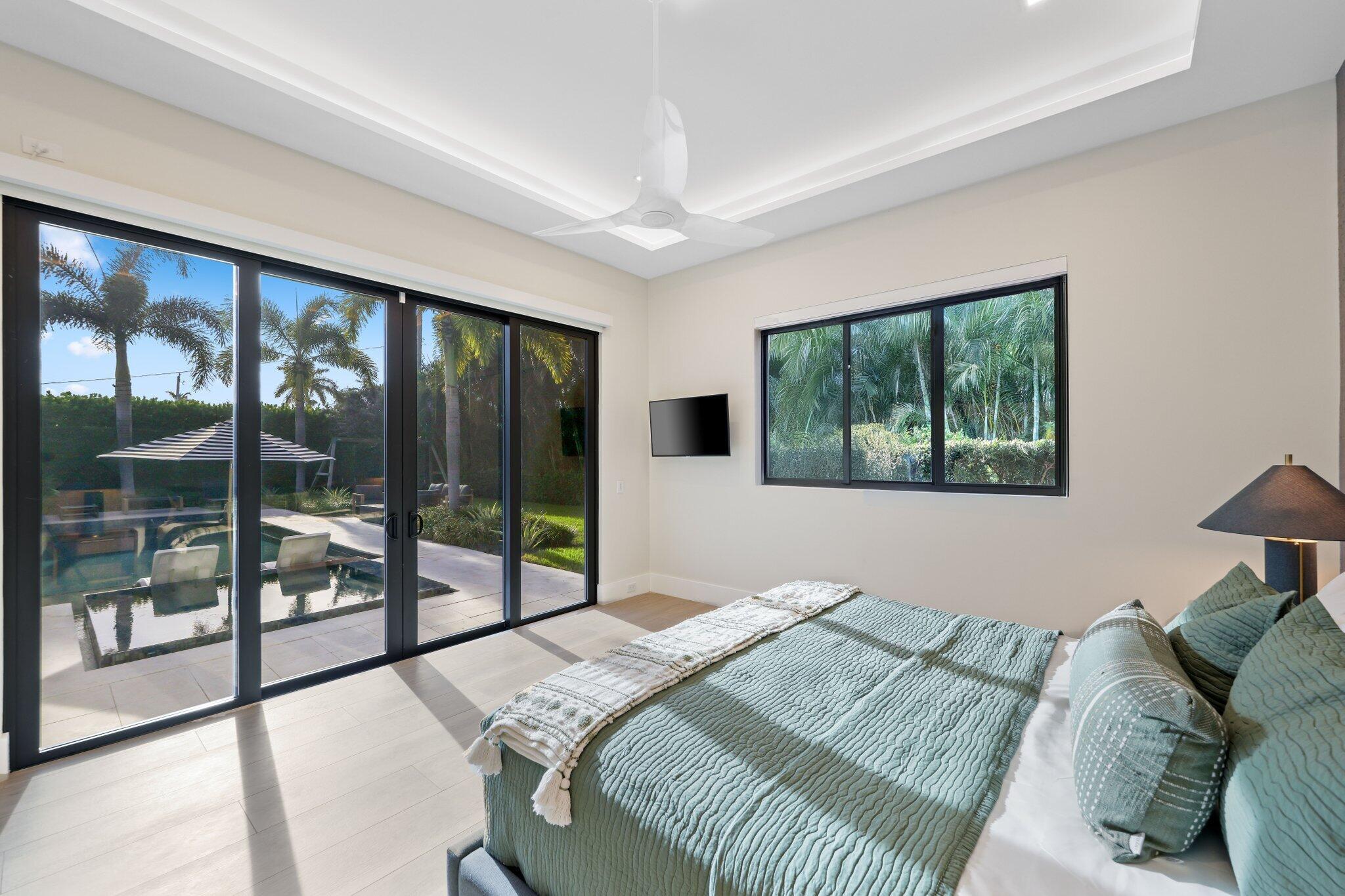 525 Whispering Pines Rd Boynton Beach, FL 33435