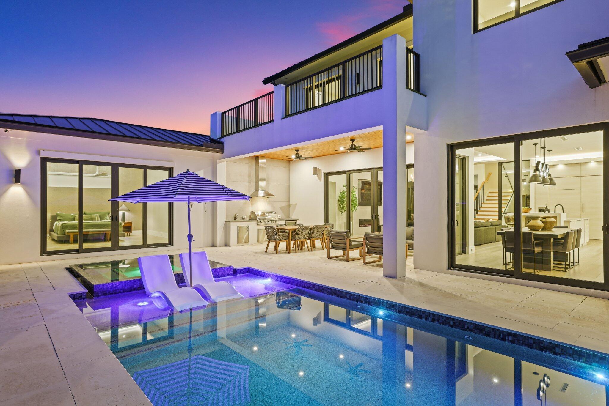 525 Whispering Pines Rd Boynton Beach, FL 33435