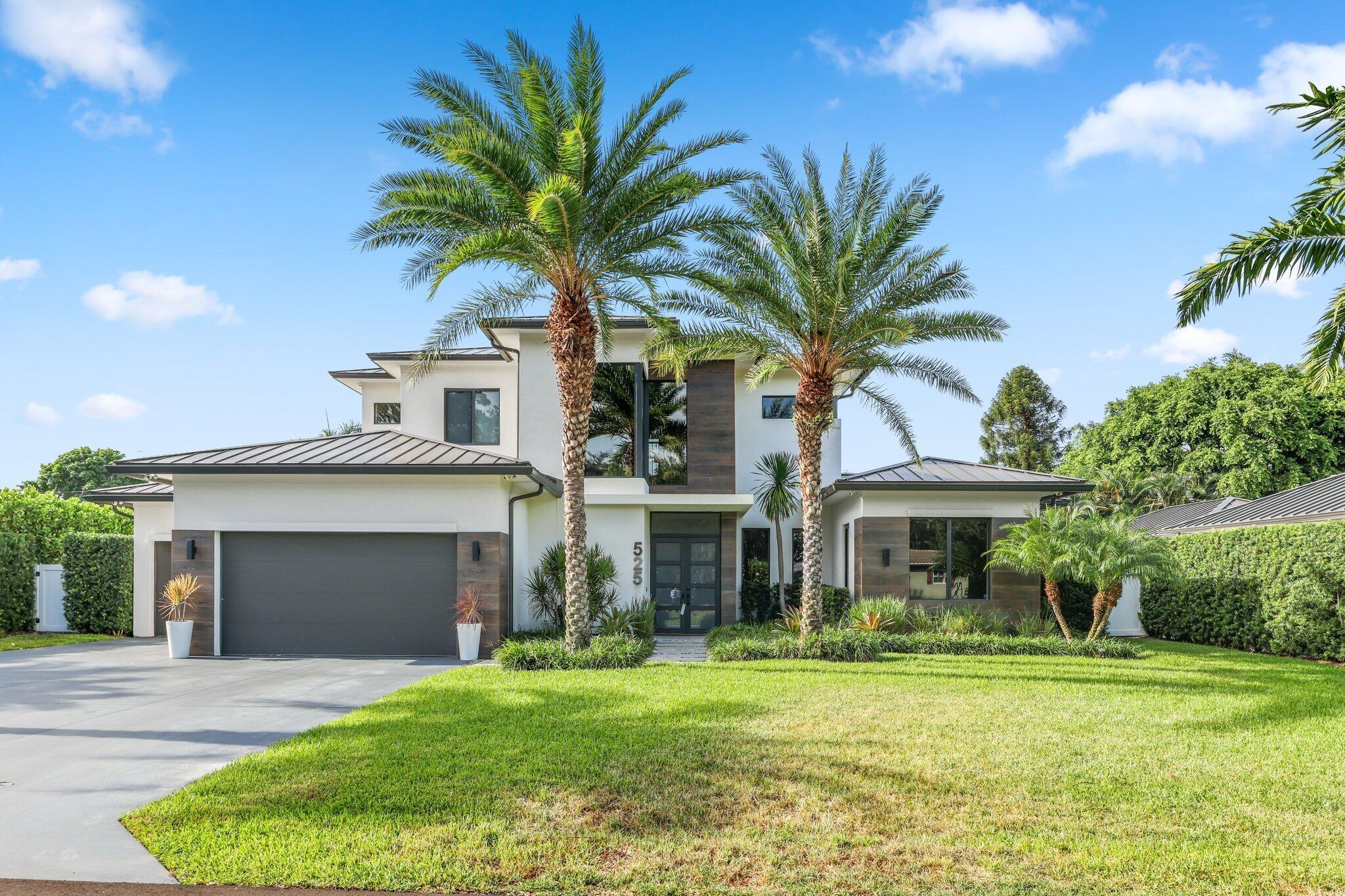 525 Whispering Pines Rd Boynton Beach, FL 33435