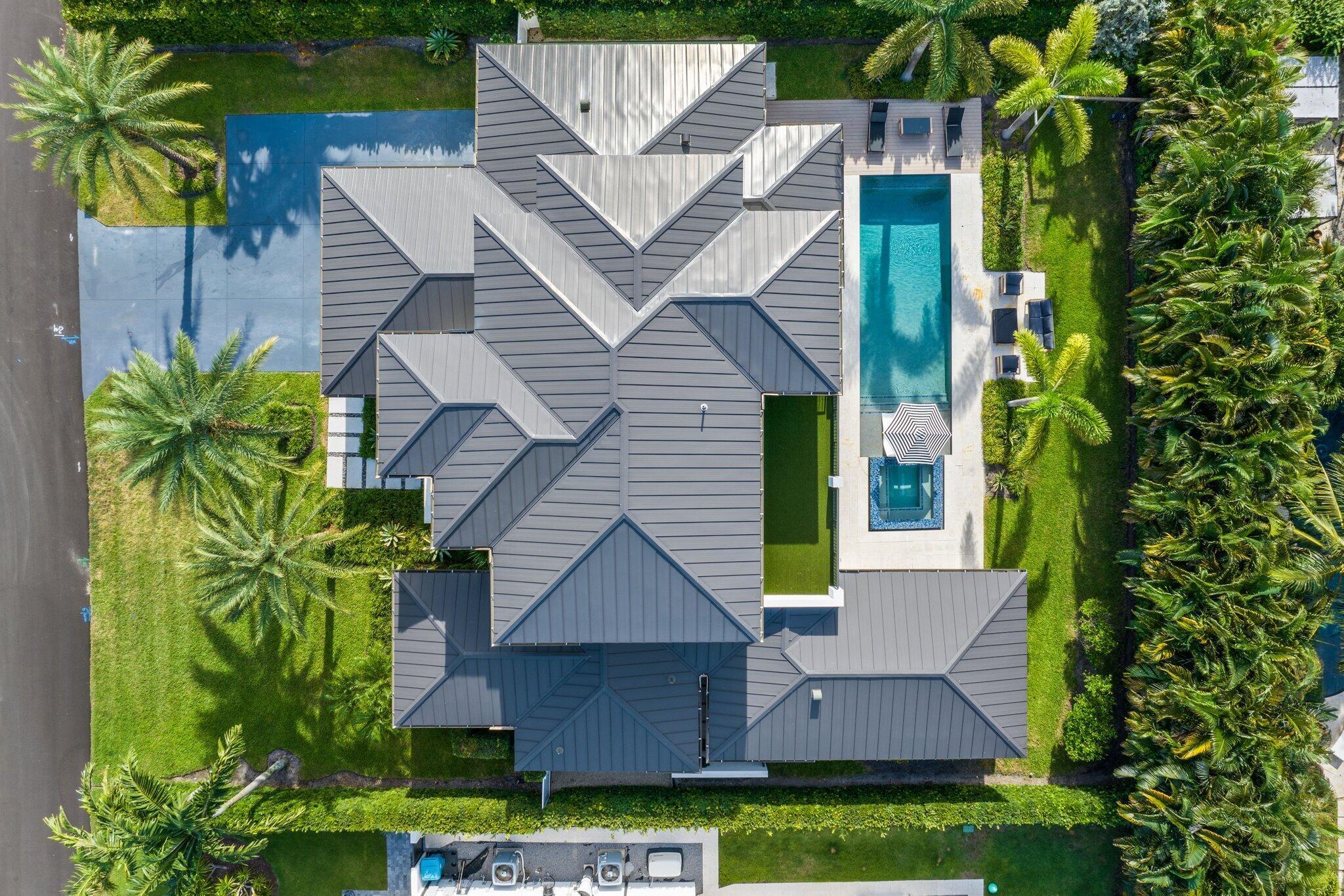 525 Whispering Pines Rd Boynton Beach, FL 33435