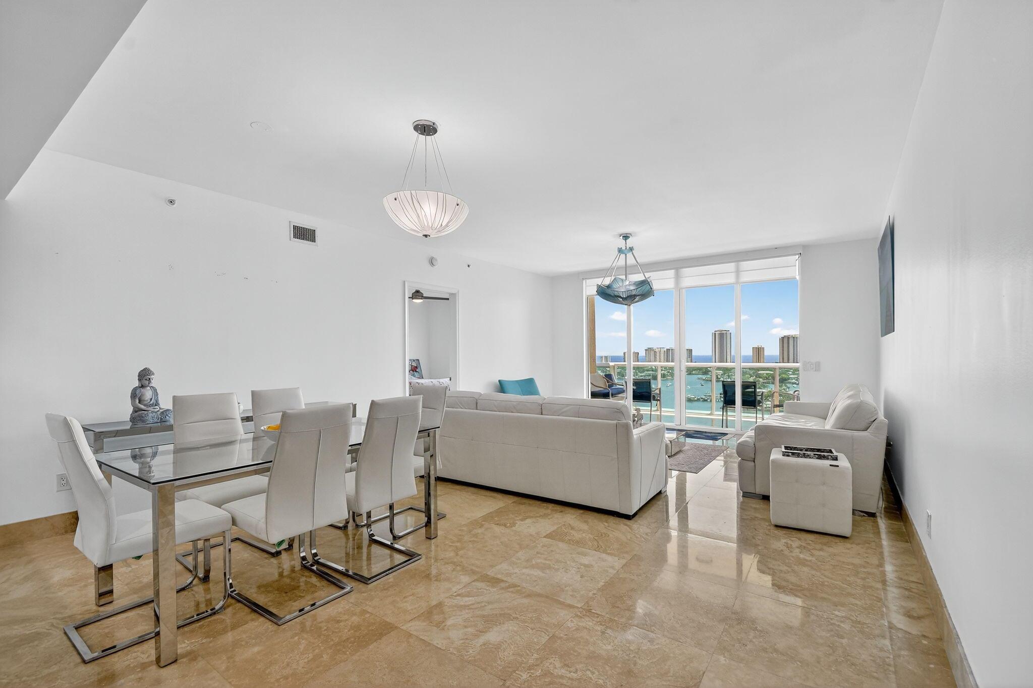 2640 Lake Shr Dr #1710 Riviera Beach, FL 33404