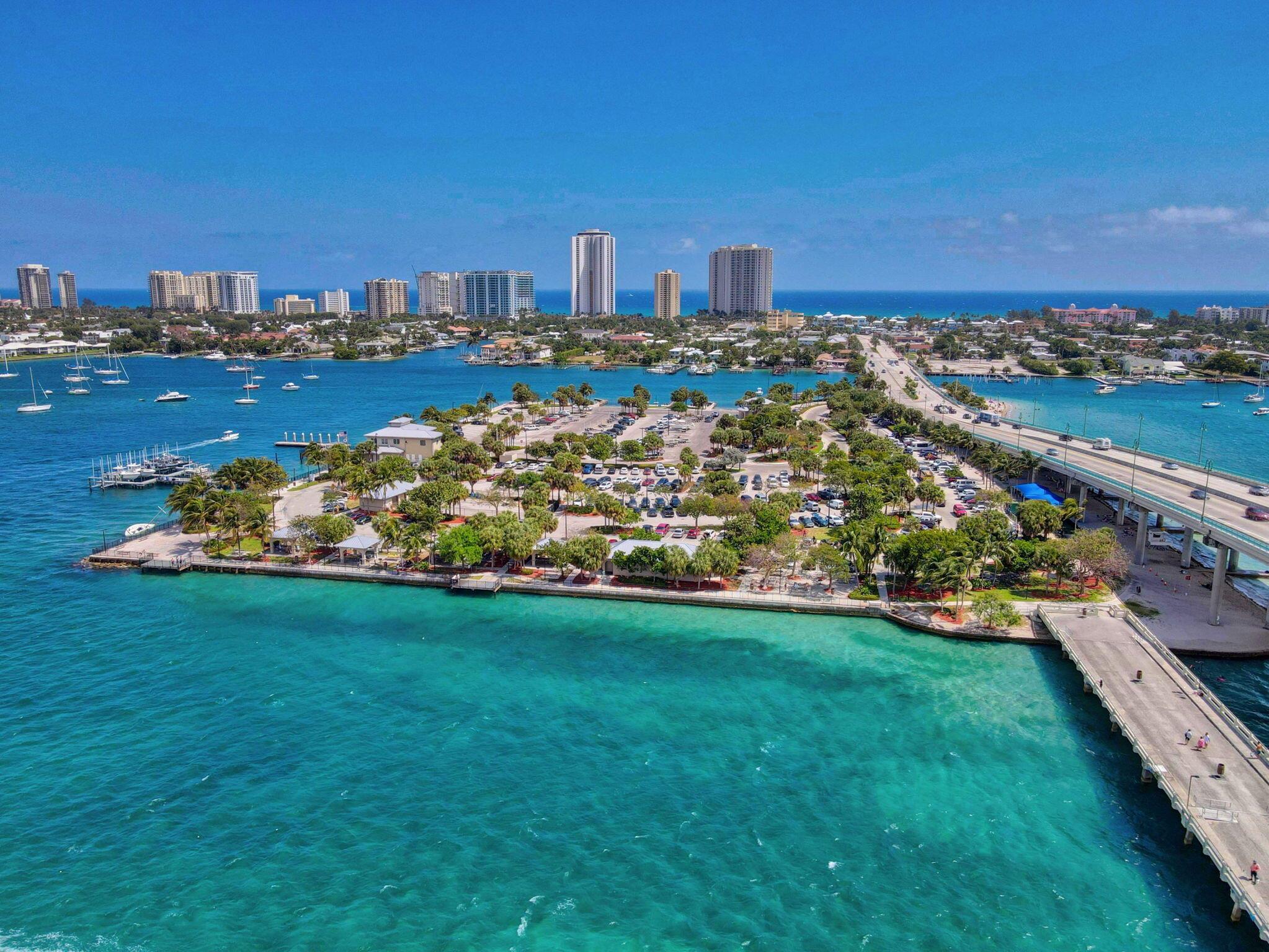 2640 Lake Shr Dr #1710 Riviera Beach, FL 33404