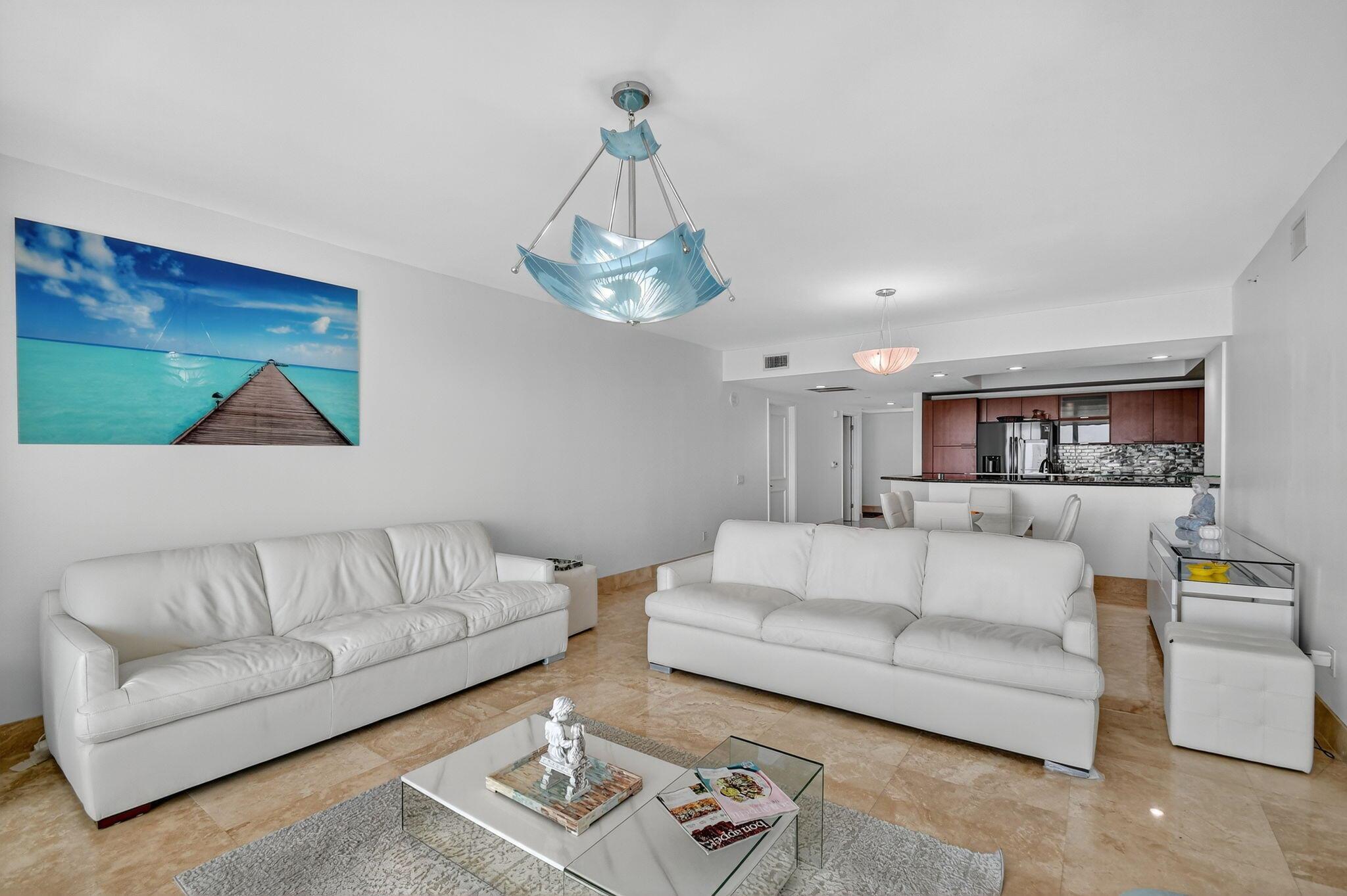 2640 Lake Shr Dr #1710 Riviera Beach, FL 33404