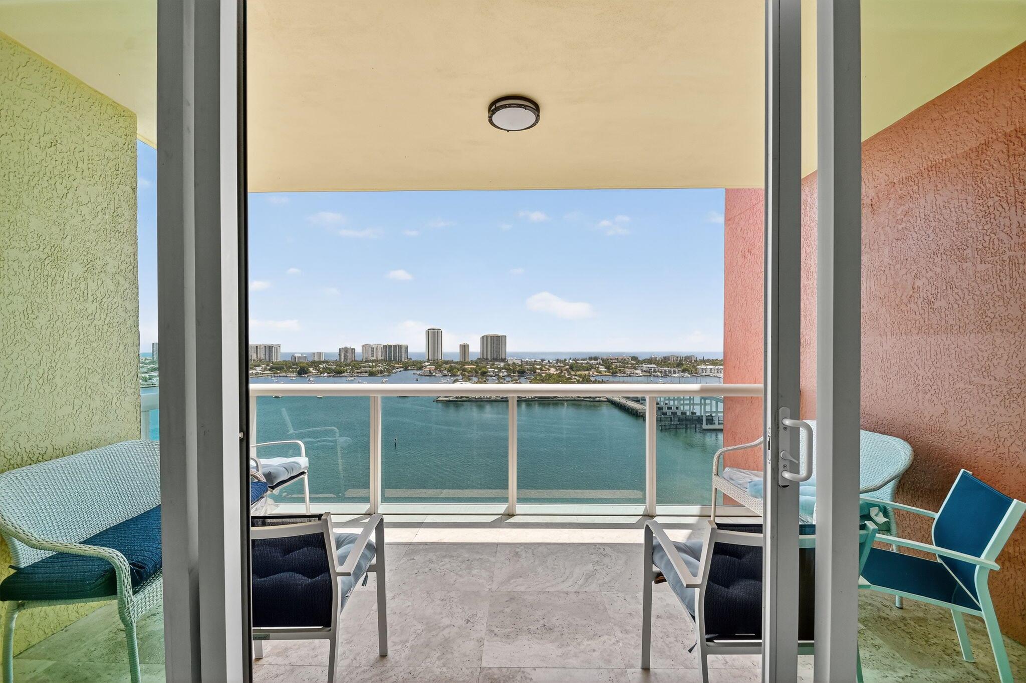 2640 Lake Shr Dr #1710 Riviera Beach, FL 33404