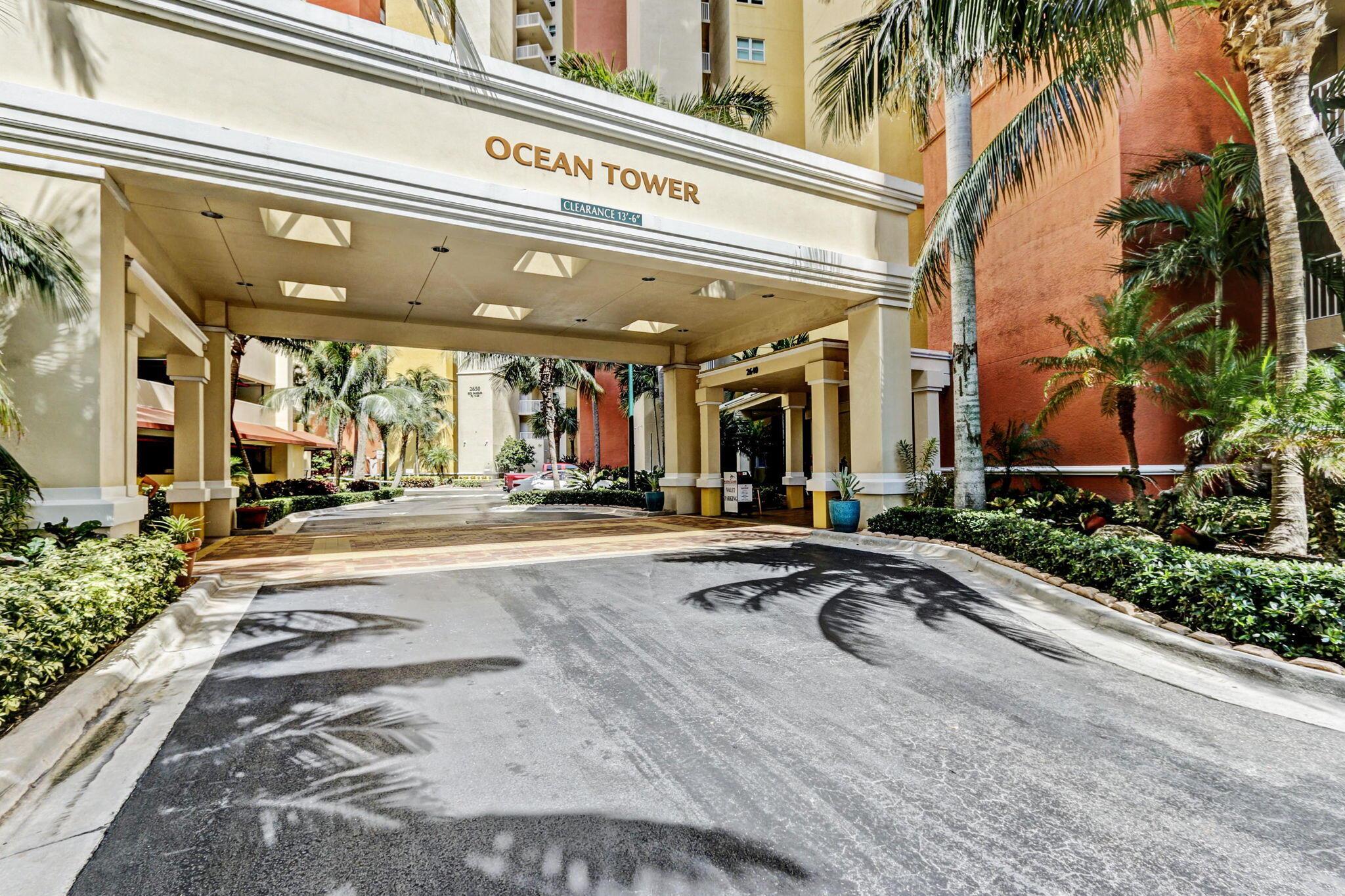 2640 Lake Shr Dr #1710 Riviera Beach, FL 33404