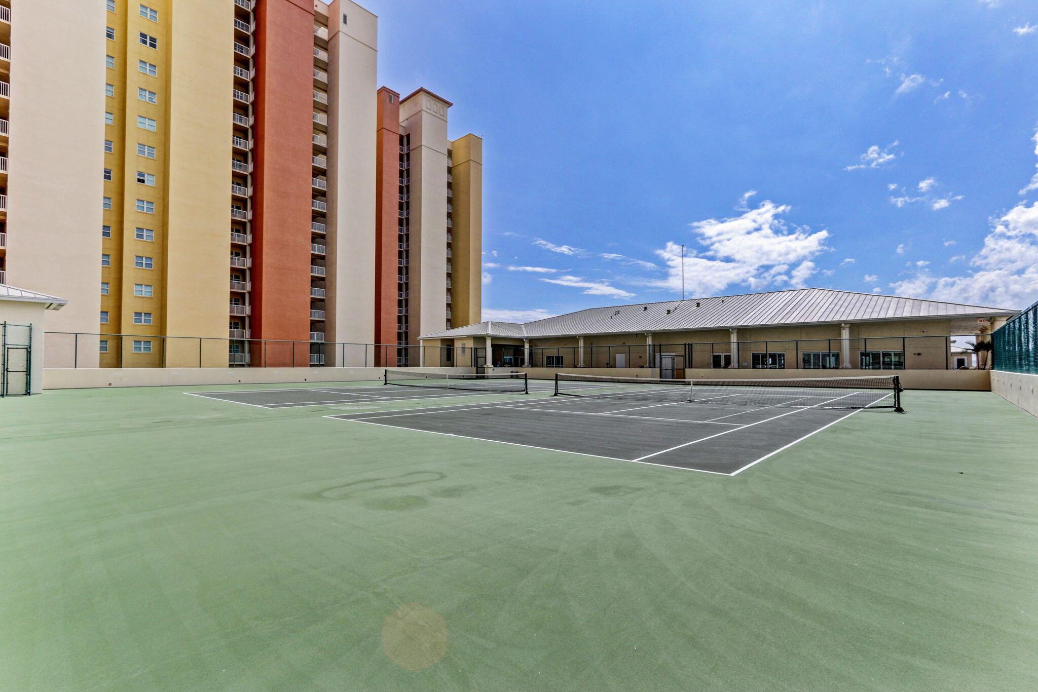 2640 Lake Shr Dr #1710 Riviera Beach, FL 33404