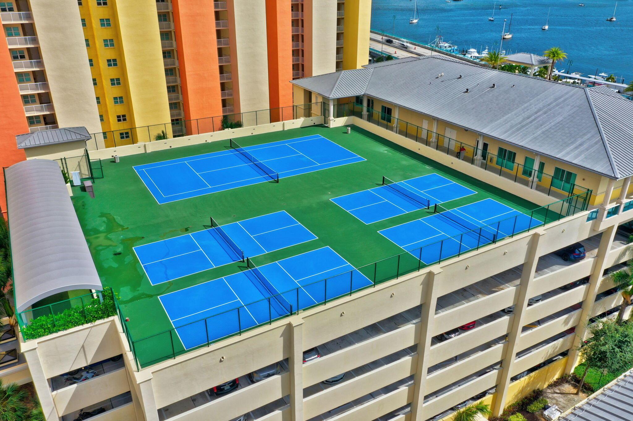 2640 Lake Shr Dr #1710 Riviera Beach, FL 33404