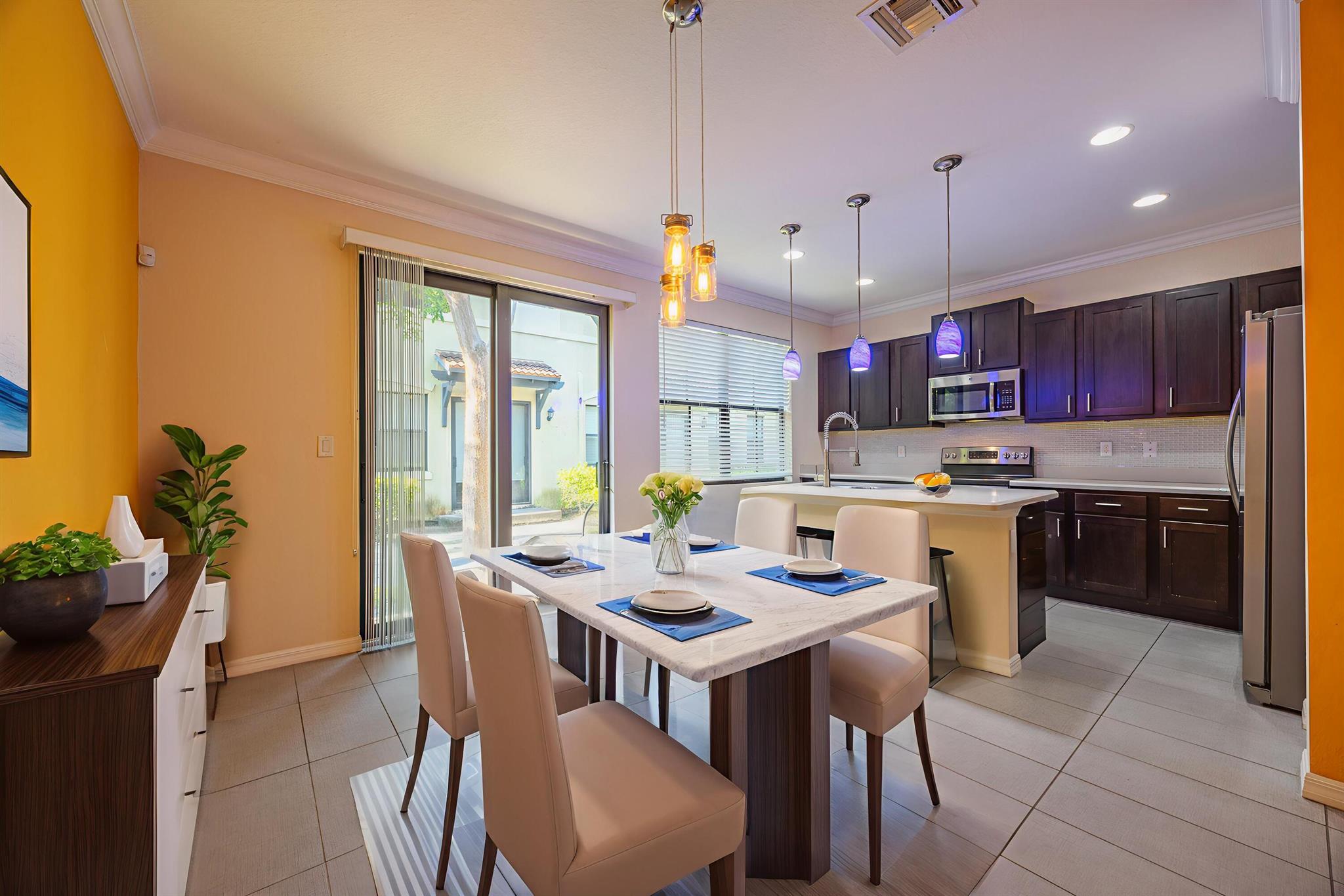 1078 NW 33rd Manor