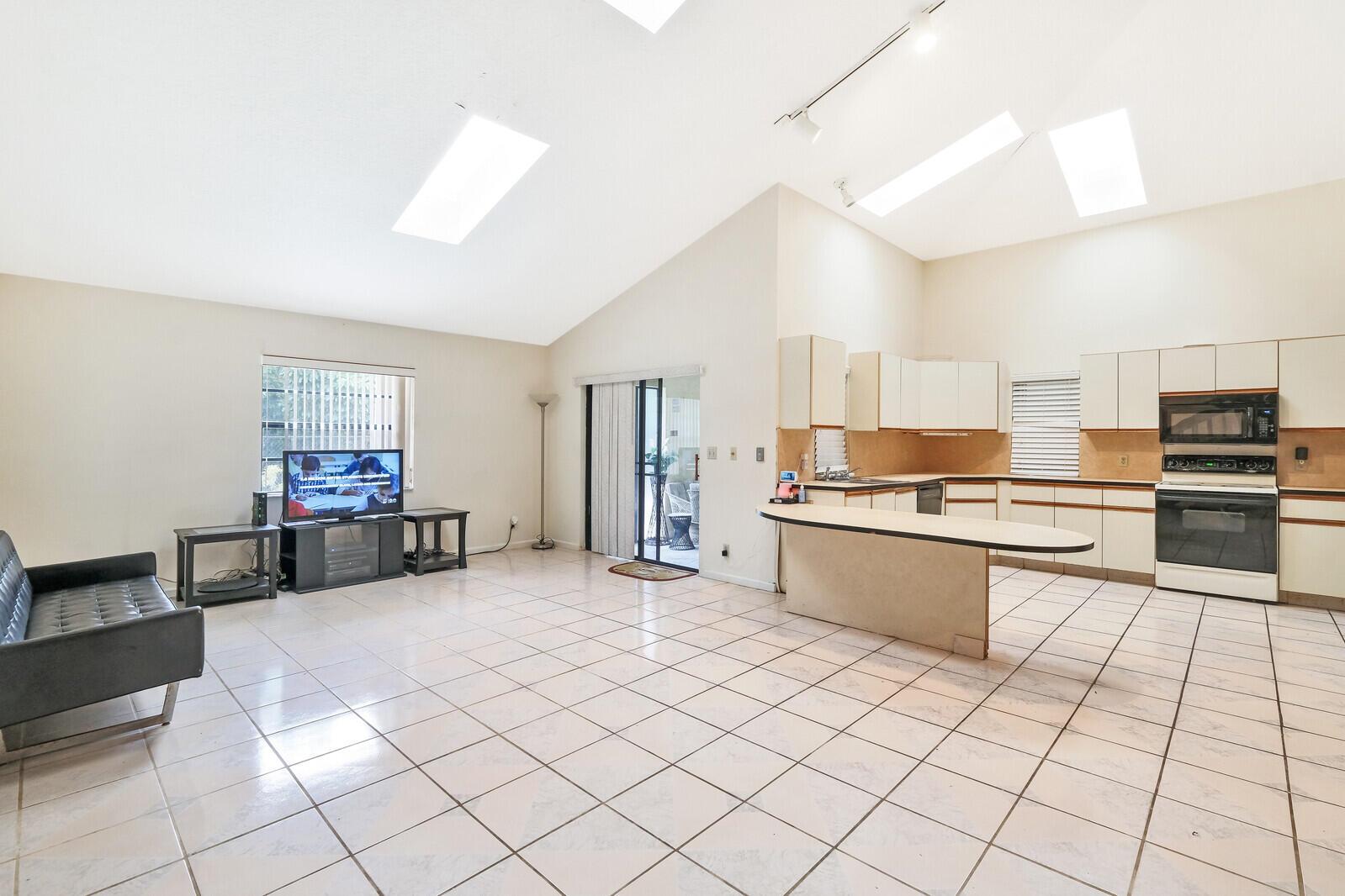 17520 Bridle Ct Jupiter, FL 33478