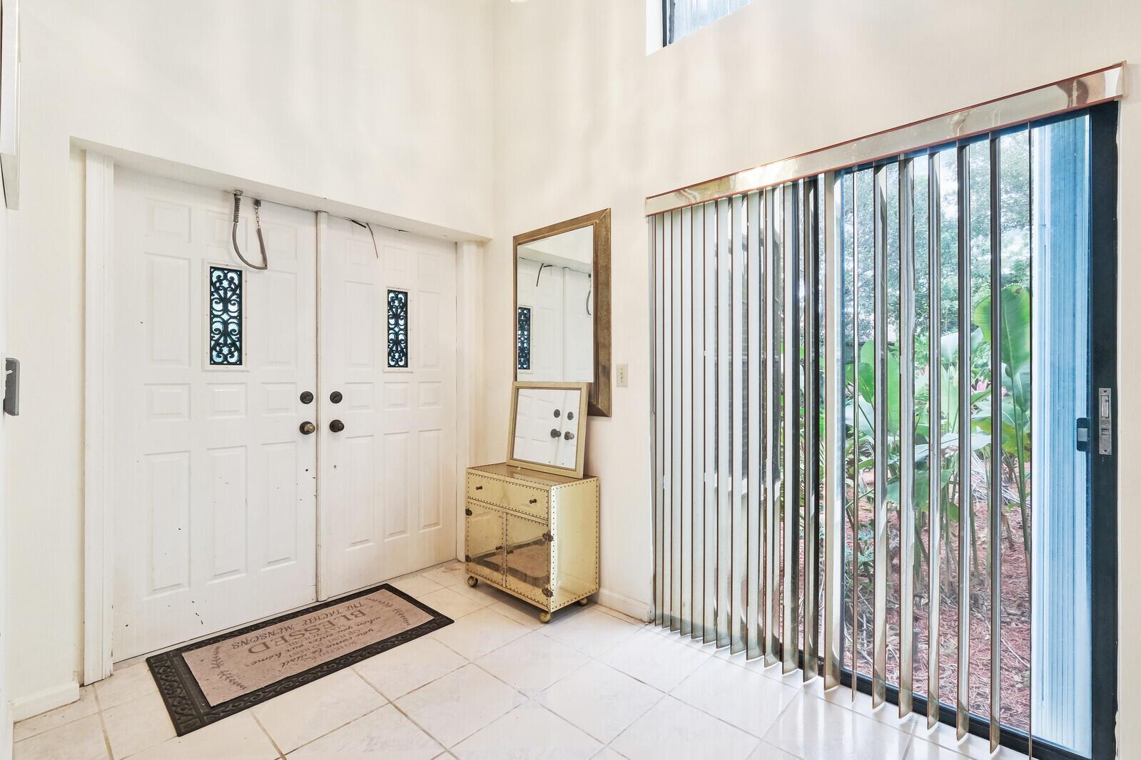 17520 Bridle Ct Jupiter, FL 33478