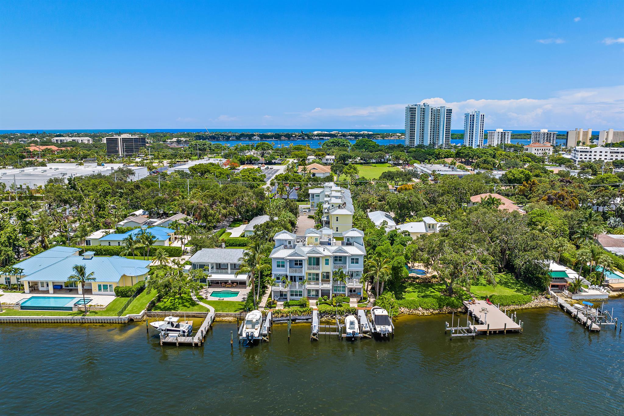 1033 Harbor Villas Dr #4