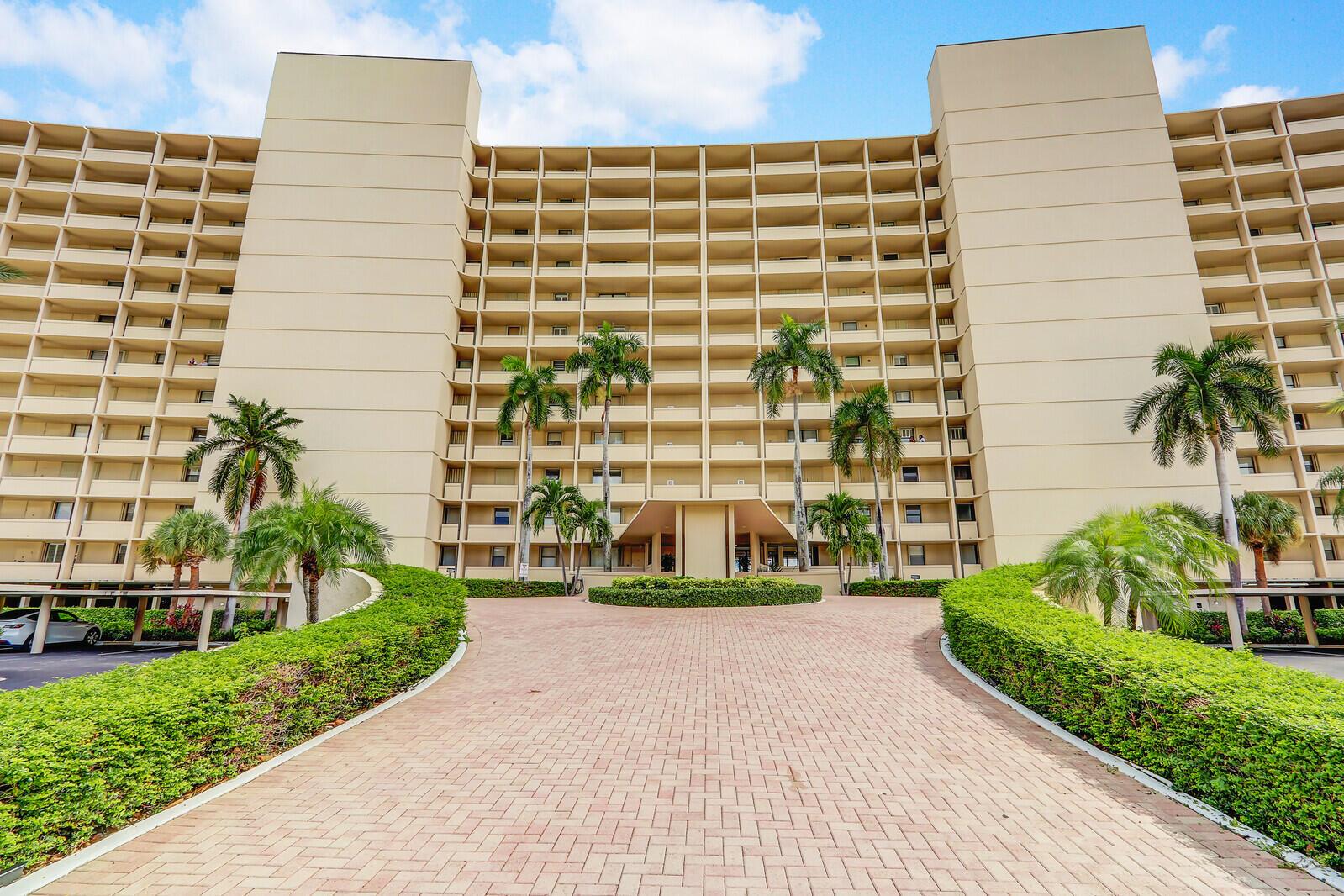 132 Lakeshore Dr #1117