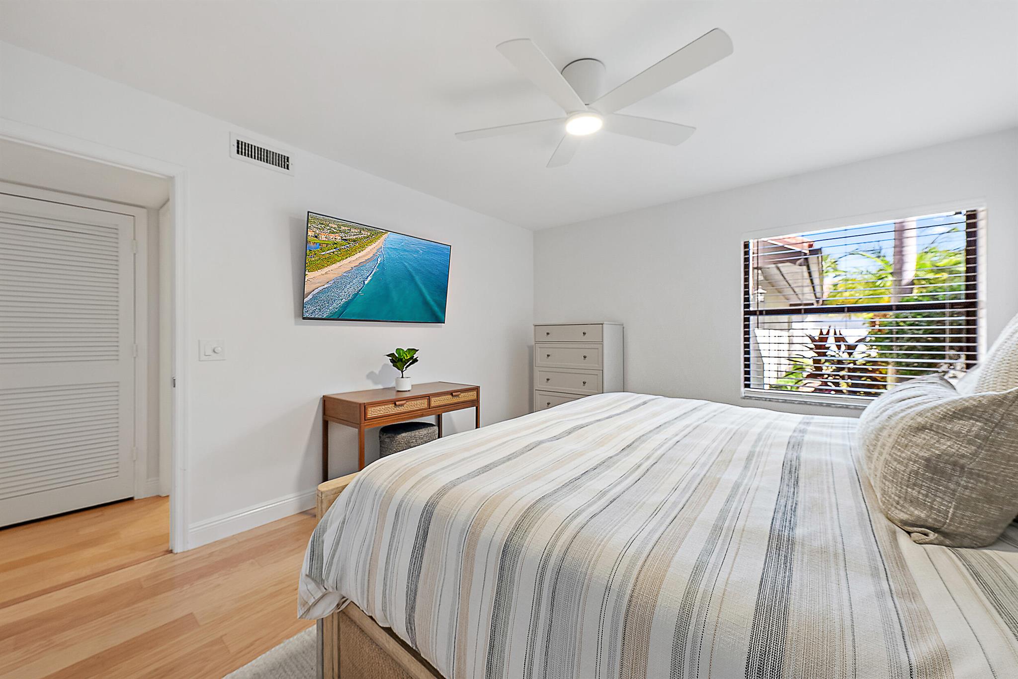 16647 Traders Xing #126 Jupiter, FL 33477