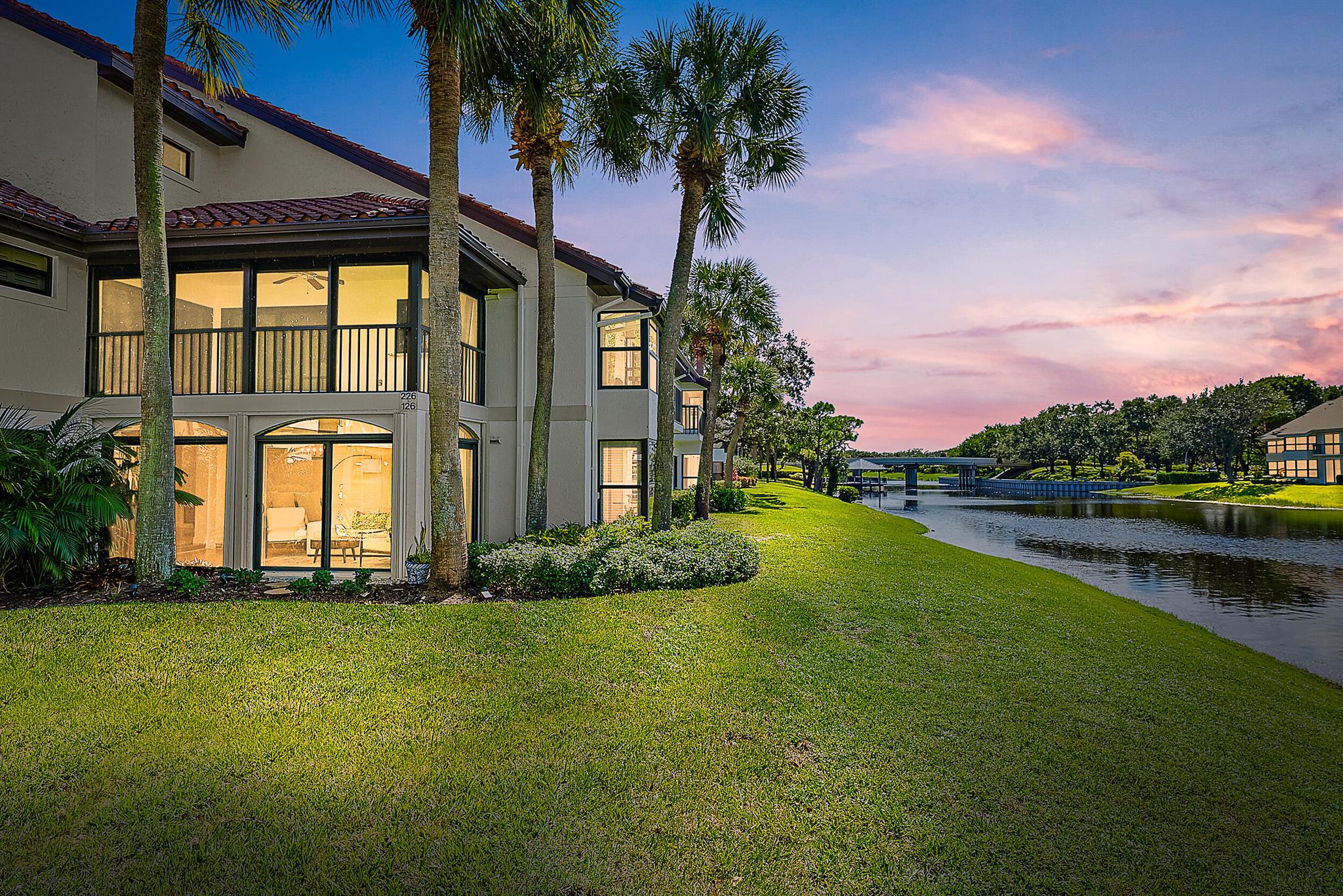 16647 Traders Xing #126 Jupiter, FL 33477