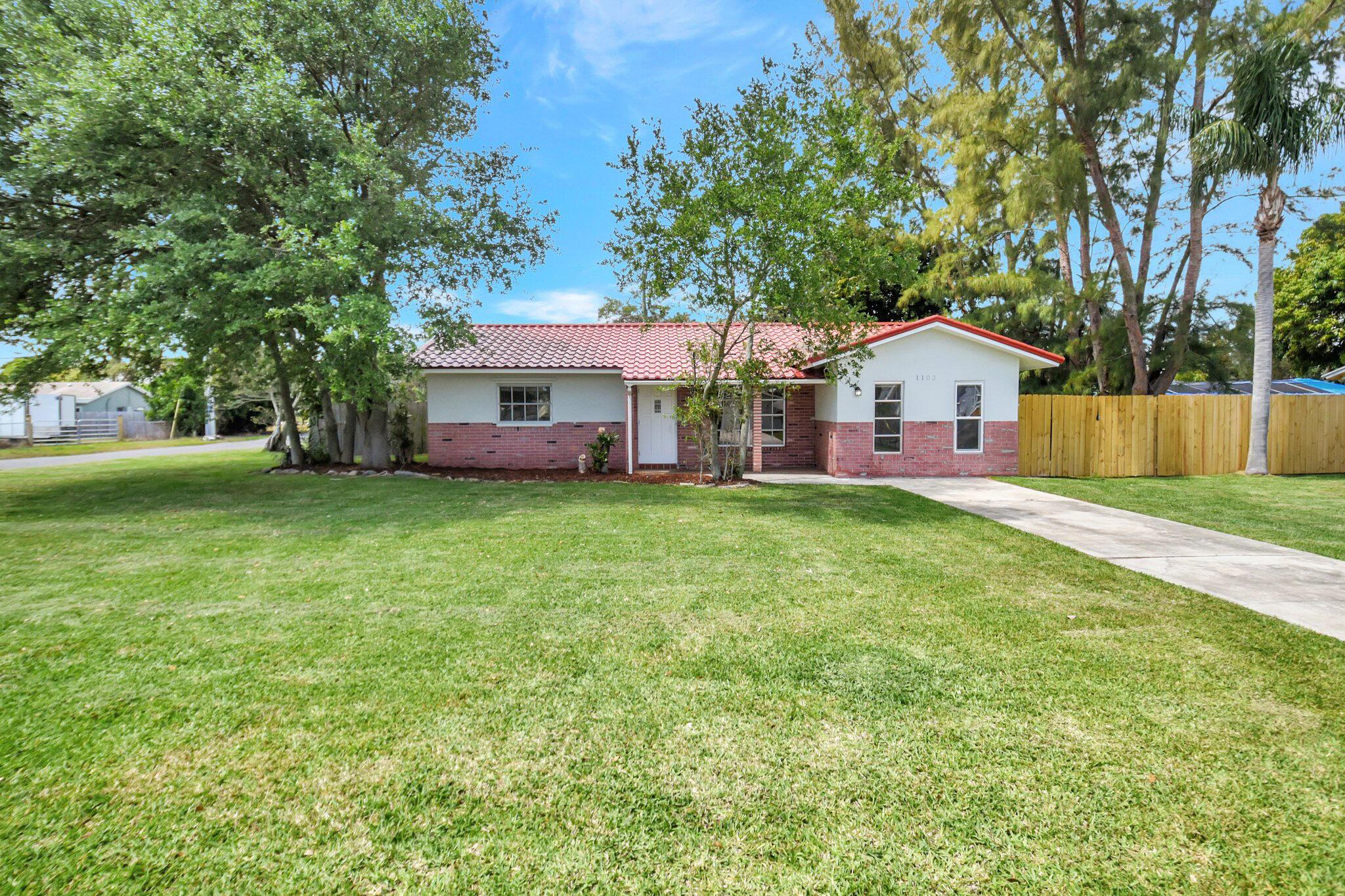 1103 NW 7th Ct