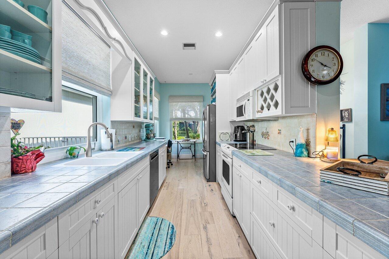 198 Hampton Cir Jupiter, FL 33458