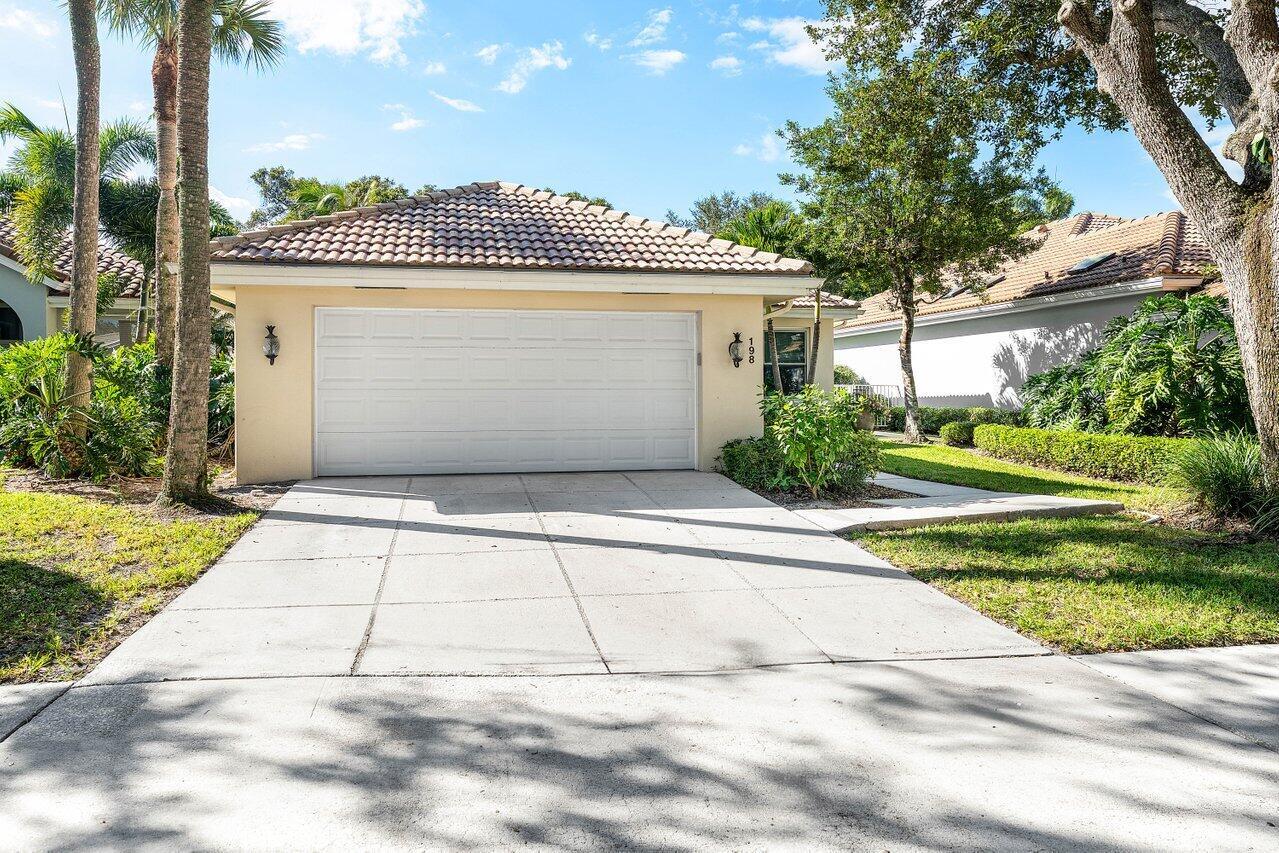 198 Hampton Cir Jupiter, FL 33458