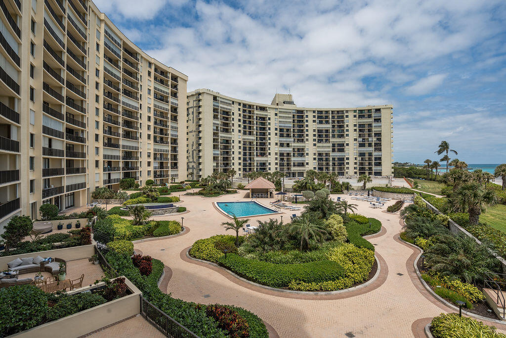 300 Ocean Trl #301 Jupiter, FL 33477
