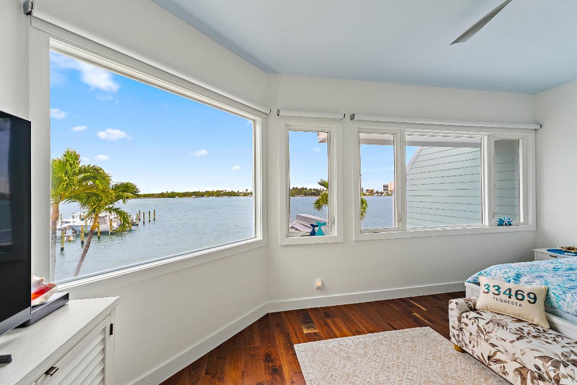 19950 Scrimshaw Way Jupiter, FL 33469