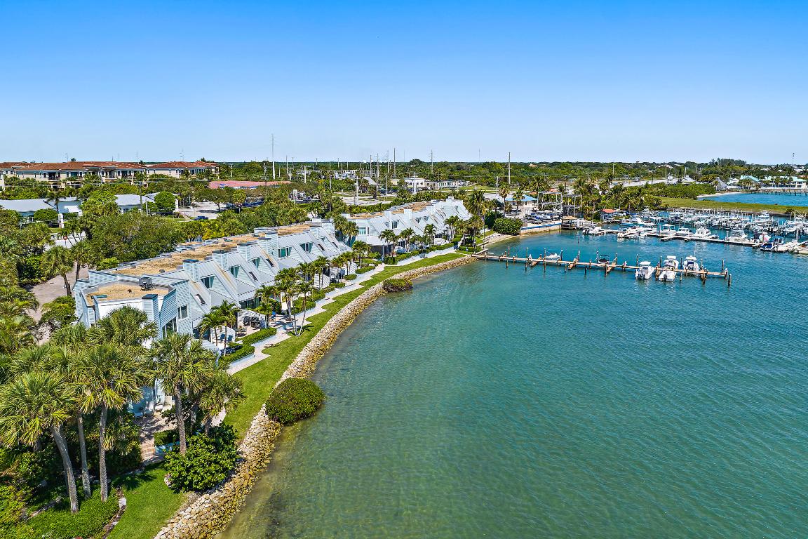 19950 Scrimshaw Way Jupiter, FL 33469