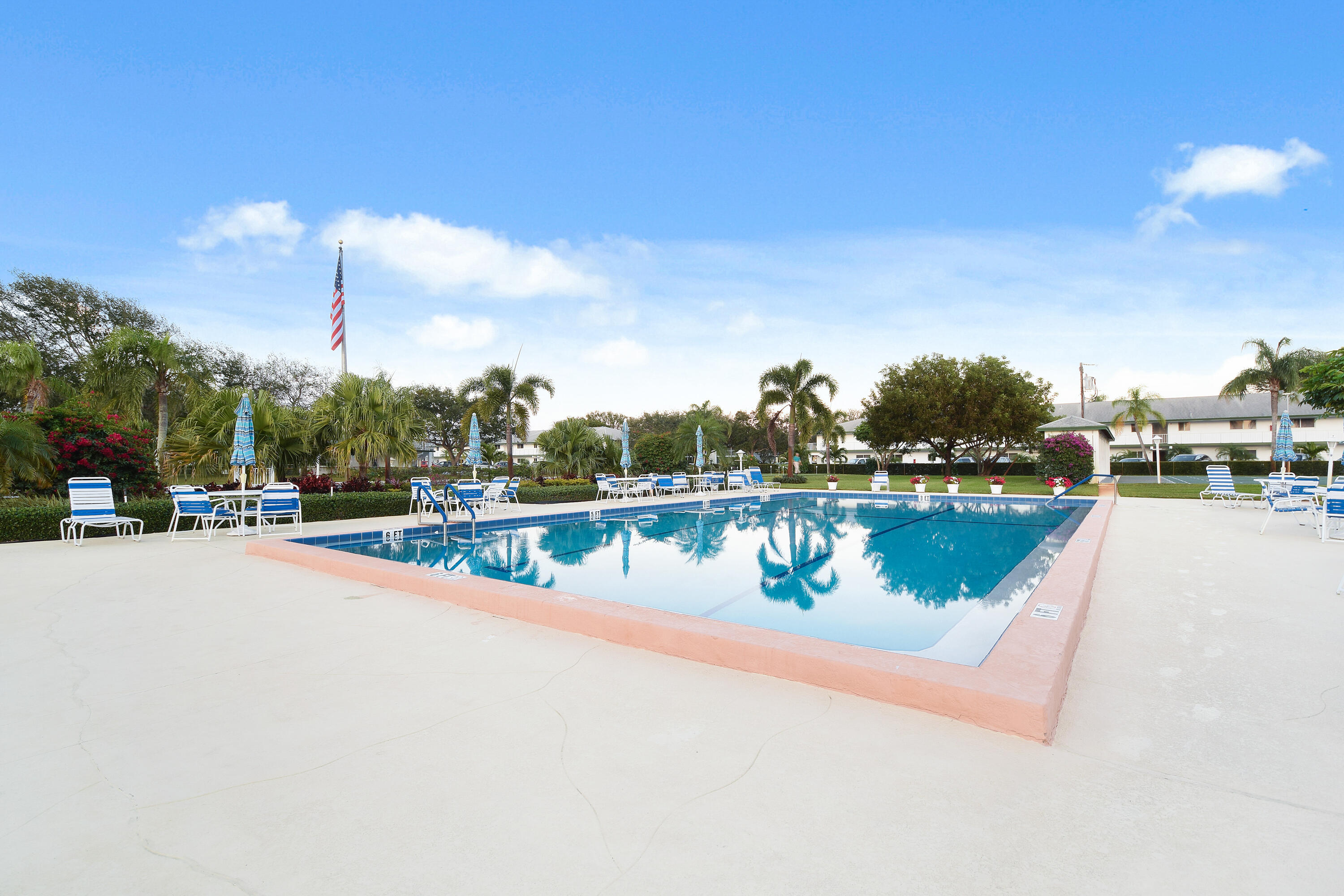 4 Garden #204n Tequesta, FL 33469