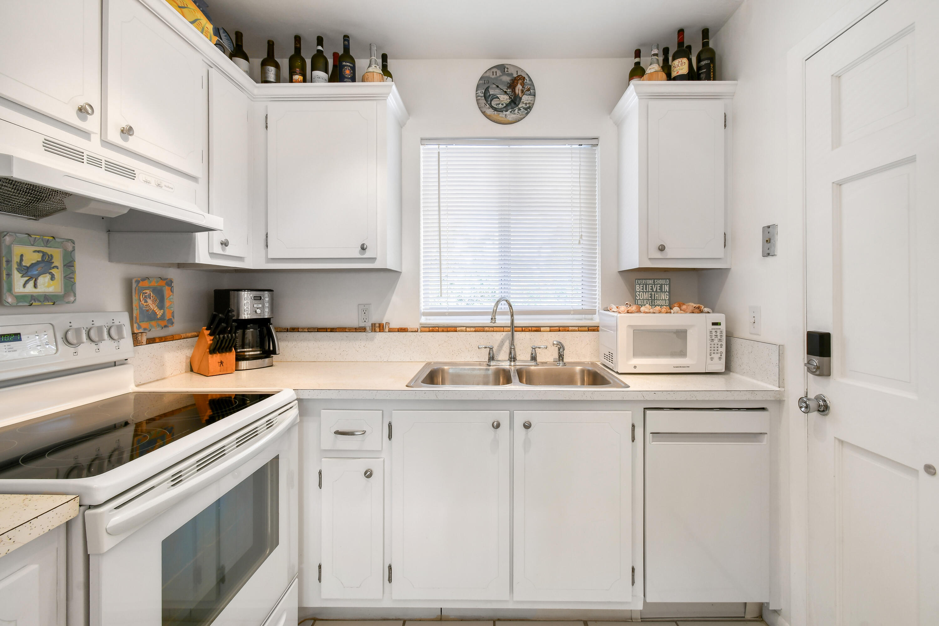 4 Garden #204n Tequesta, FL 33469