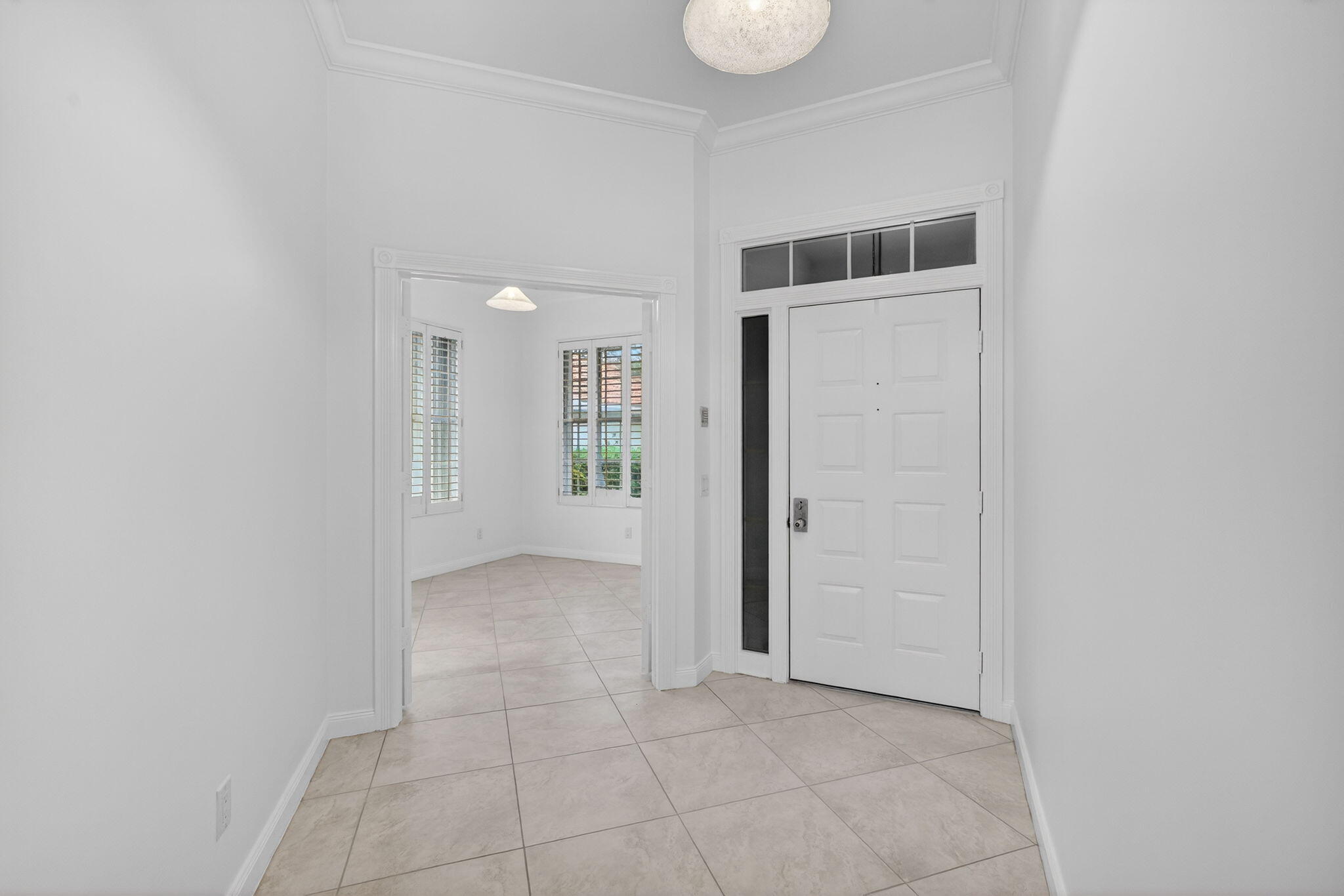 520 E Tall Oaks Dr Palm Beach Gardens, FL 33410