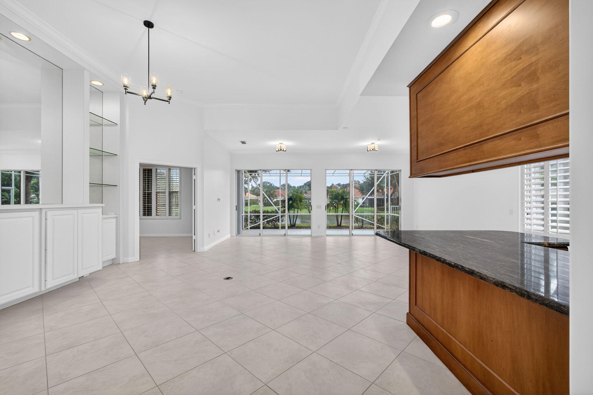 520 E Tall Oaks Dr Palm Beach Gardens, FL 33410