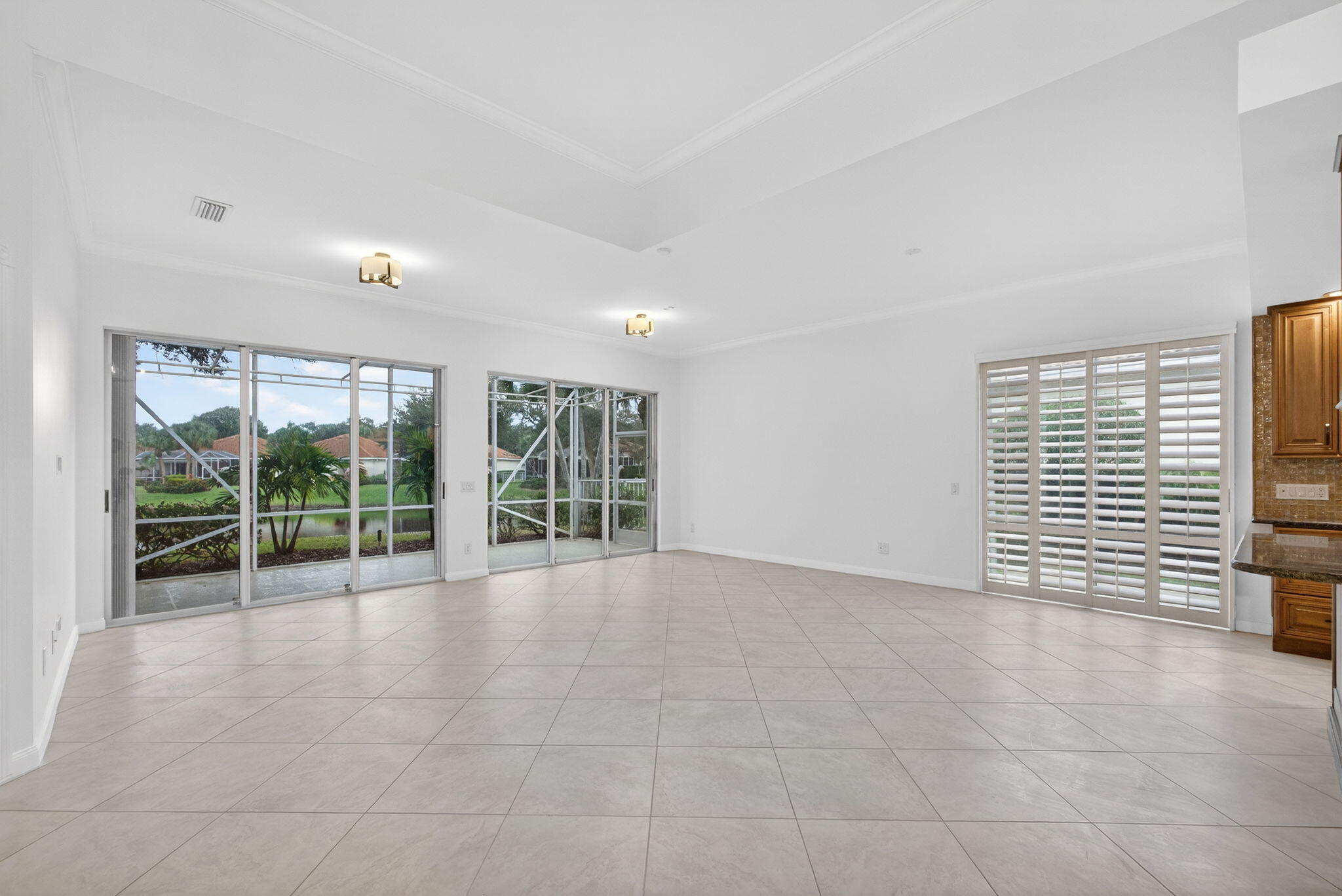 520 E Tall Oaks Dr Palm Beach Gardens, FL 33410