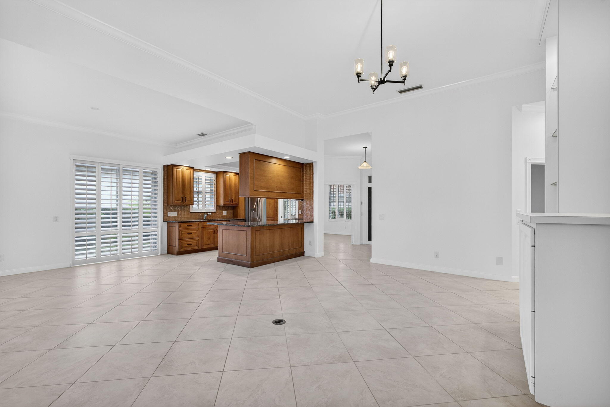520 E Tall Oaks Dr Palm Beach Gardens, FL 33410