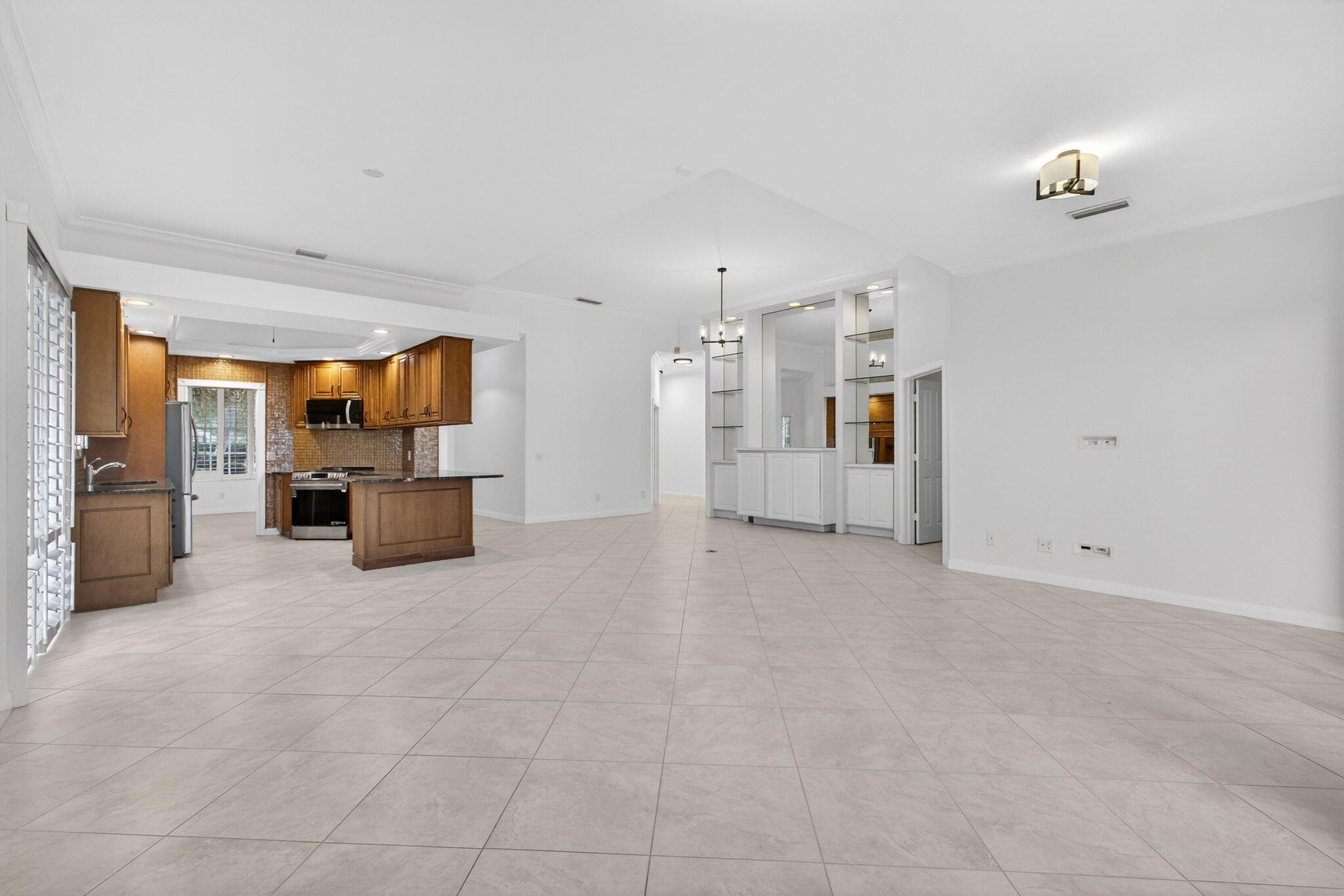 520 E Tall Oaks Dr Palm Beach Gardens, FL 33410