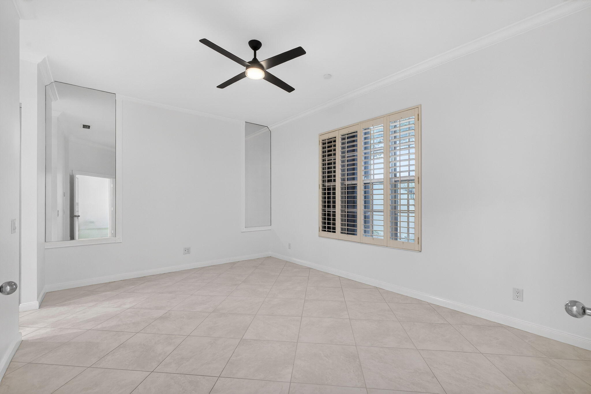 520 E Tall Oaks Dr Palm Beach Gardens, FL 33410