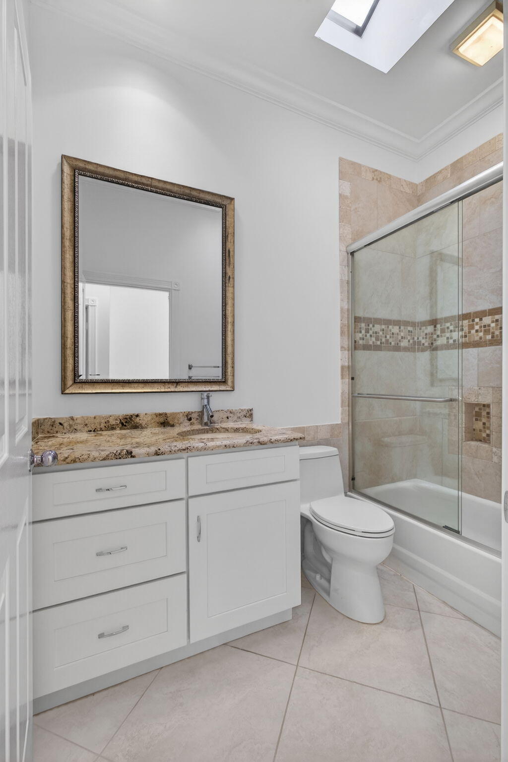 520 E Tall Oaks Dr Palm Beach Gardens, FL 33410