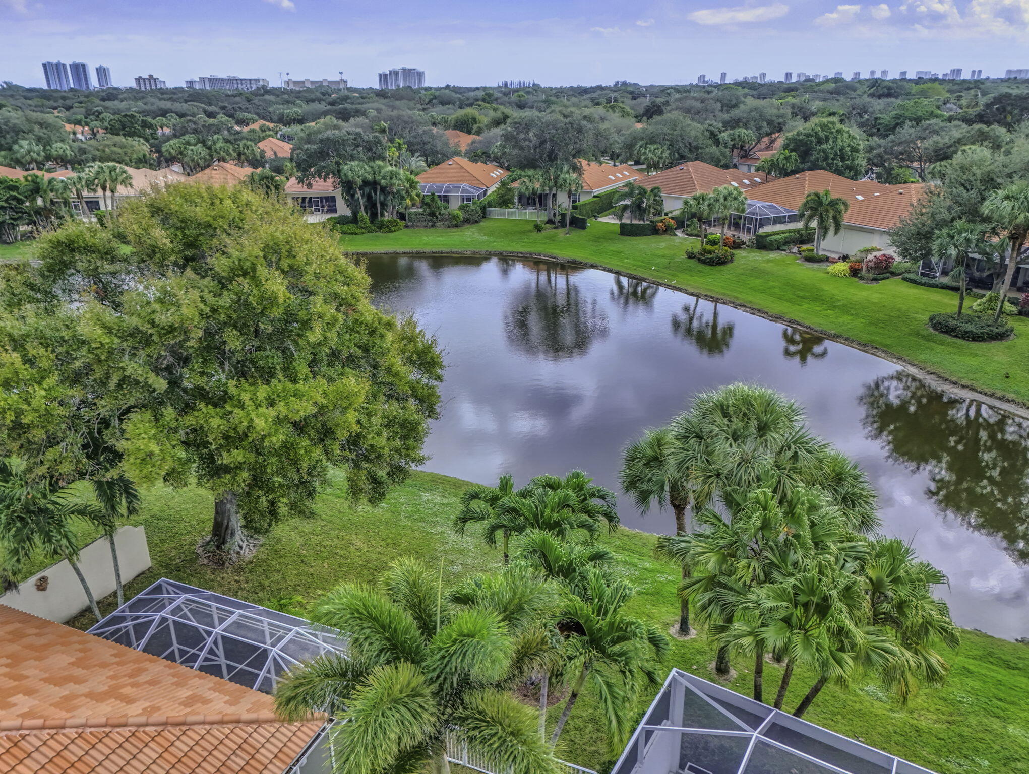520 E Tall Oaks Dr Palm Beach Gardens, FL 33410