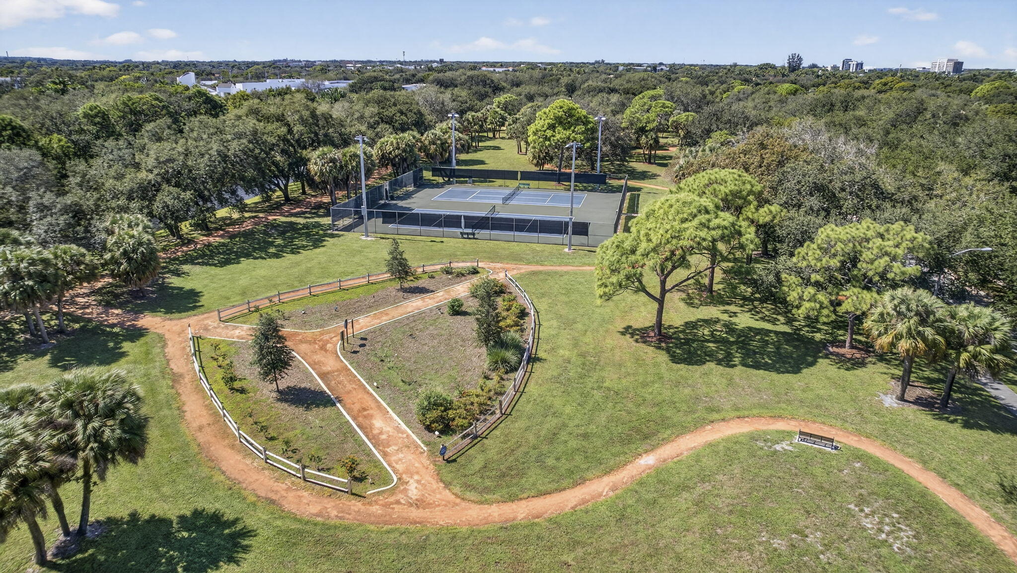 520 E Tall Oaks Dr Palm Beach Gardens, FL 33410