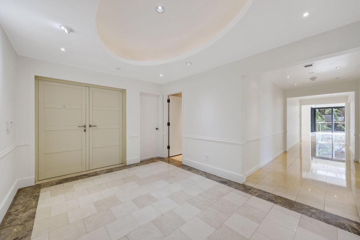 2 N Breakers Row #S32 Palm Beach, FL 33480