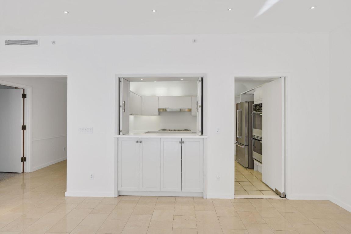 2 N Breakers Row #S32 Palm Beach, FL 33480