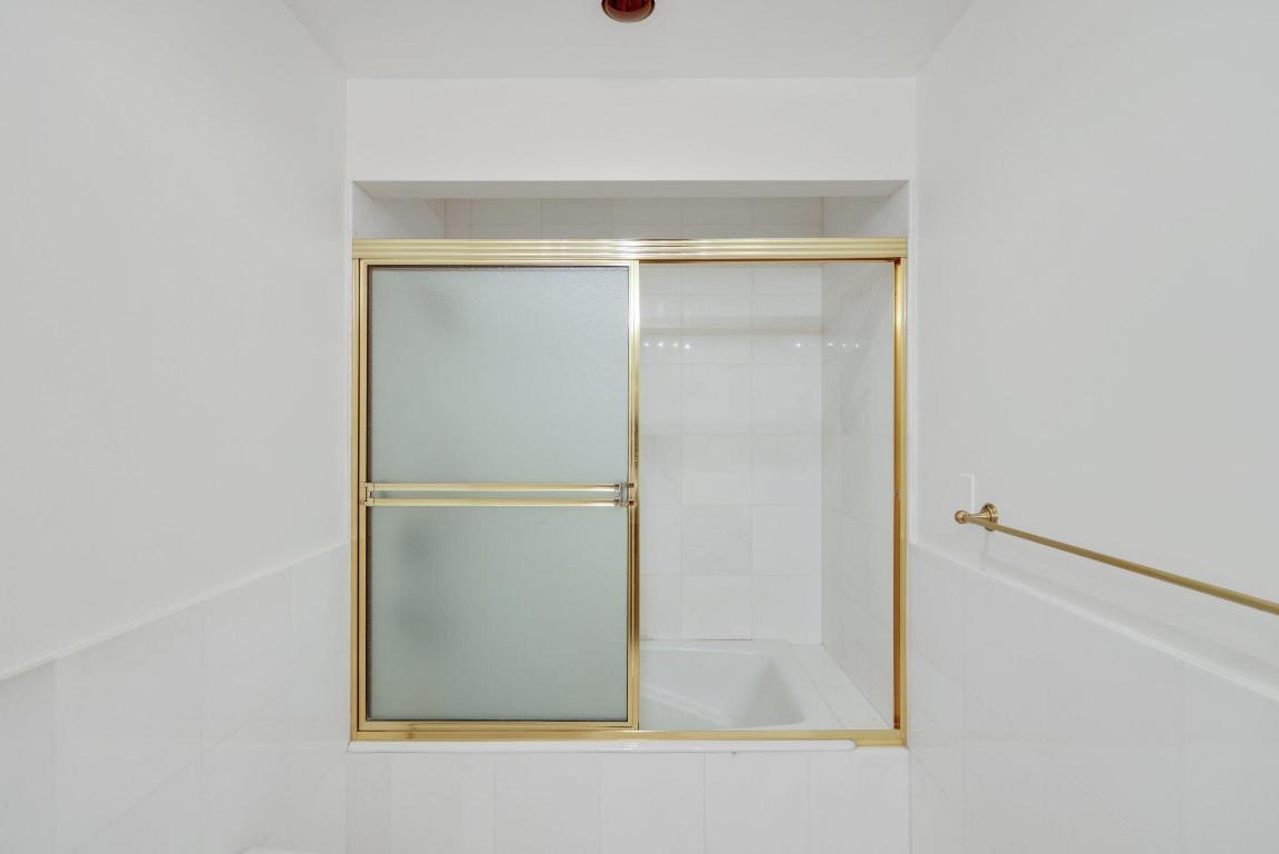 2 N Breakers Row #S32 Palm Beach, FL 33480