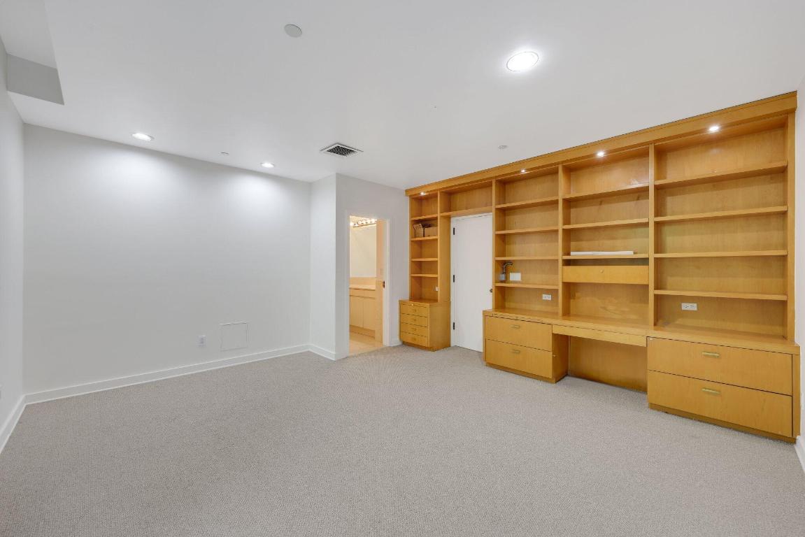 2 N Breakers Row #S32 Palm Beach, FL 33480