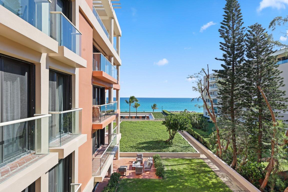 2 N Breakers Row #S32 Palm Beach, FL 33480