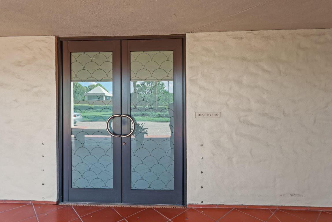 2 N Breakers Row #S32 Palm Beach, FL 33480