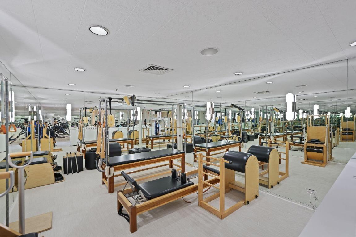 2 N Breakers Row #S32 Palm Beach, FL 33480