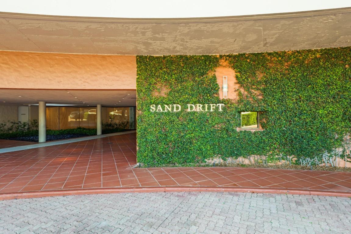 2 N Breakers Row #S32 Palm Beach, FL 33480