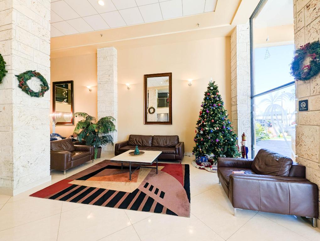 image Winston Towers 700 Condo22