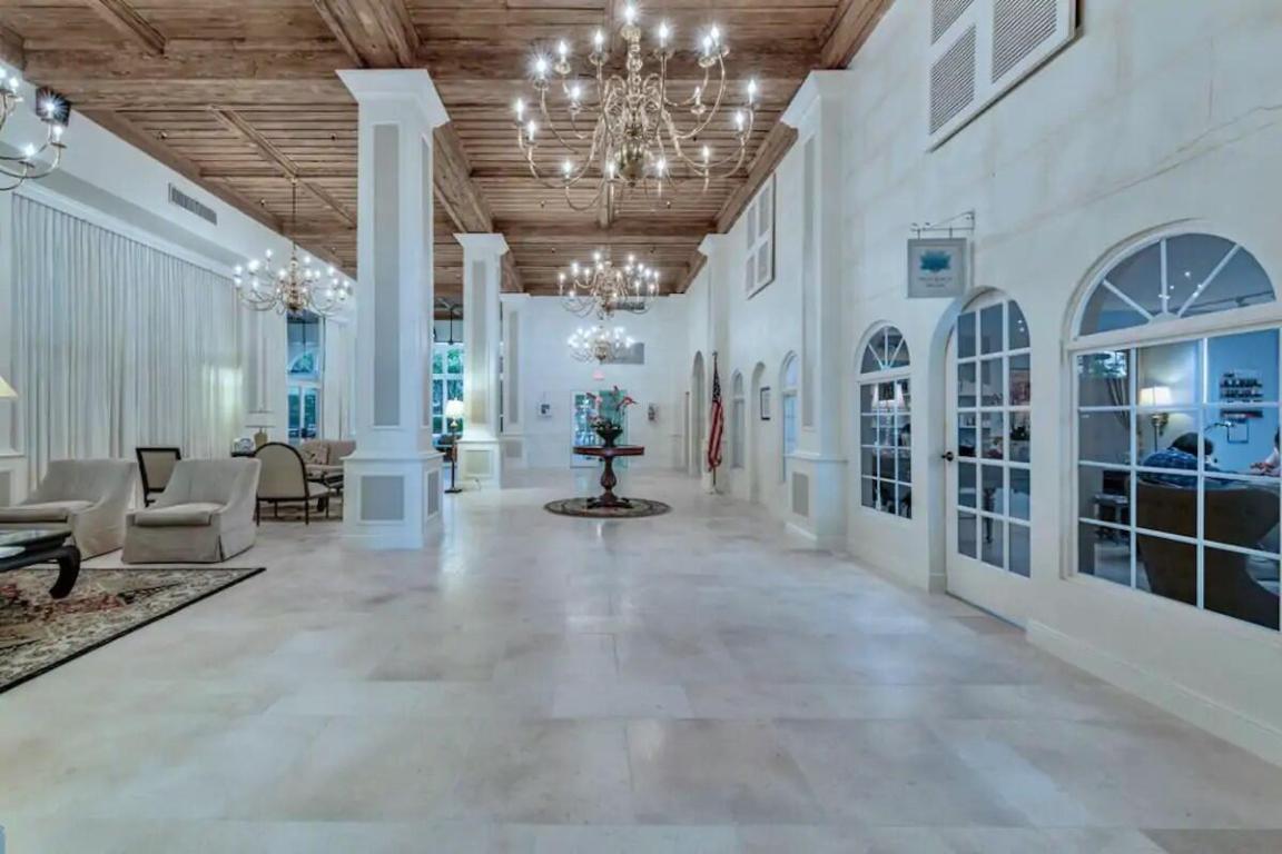 image Winston Towers 700 Condo32