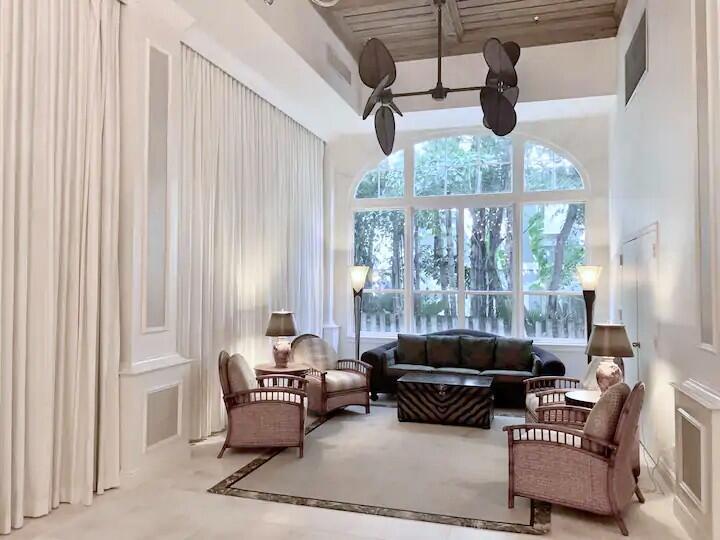 image Winston Towers 700 Condo33