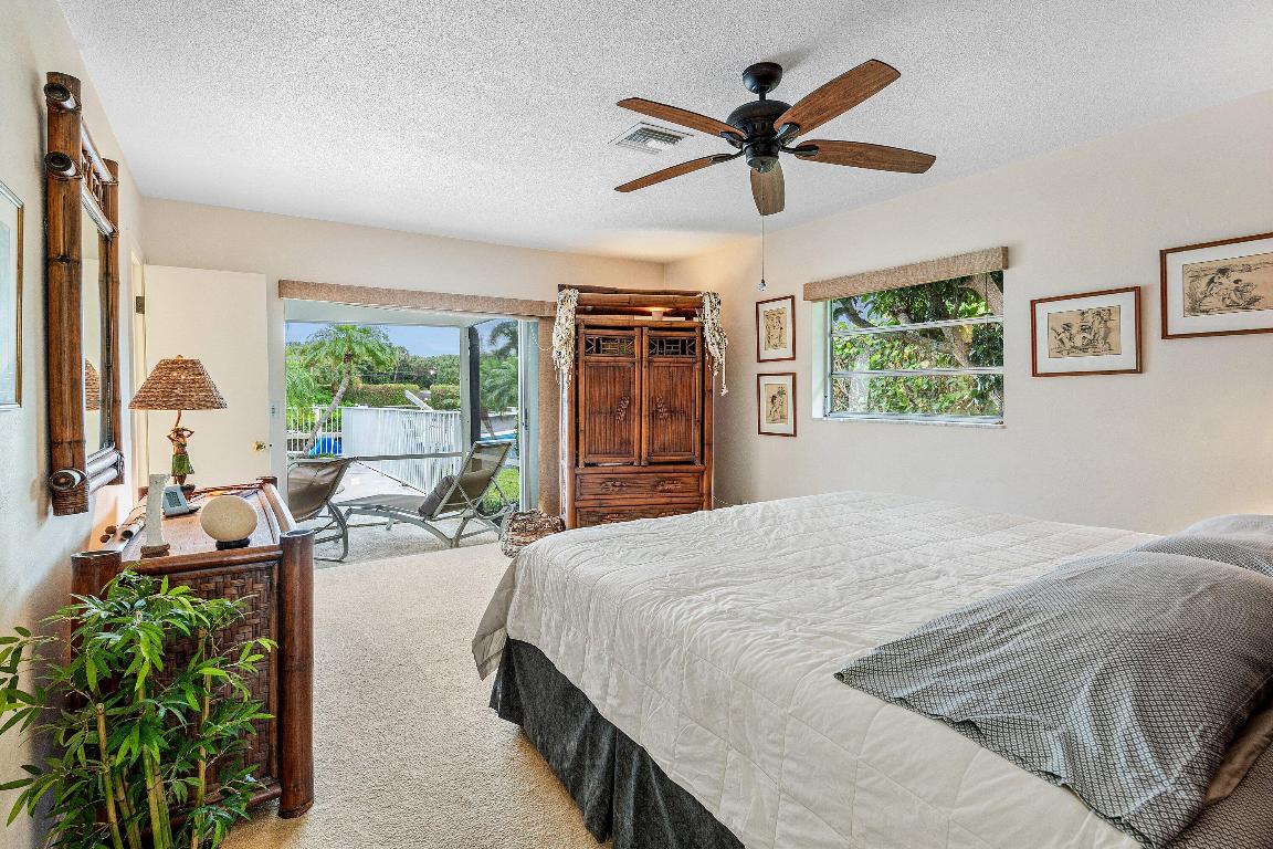 23 Sabal Is Ocean Ridge, FL 33435