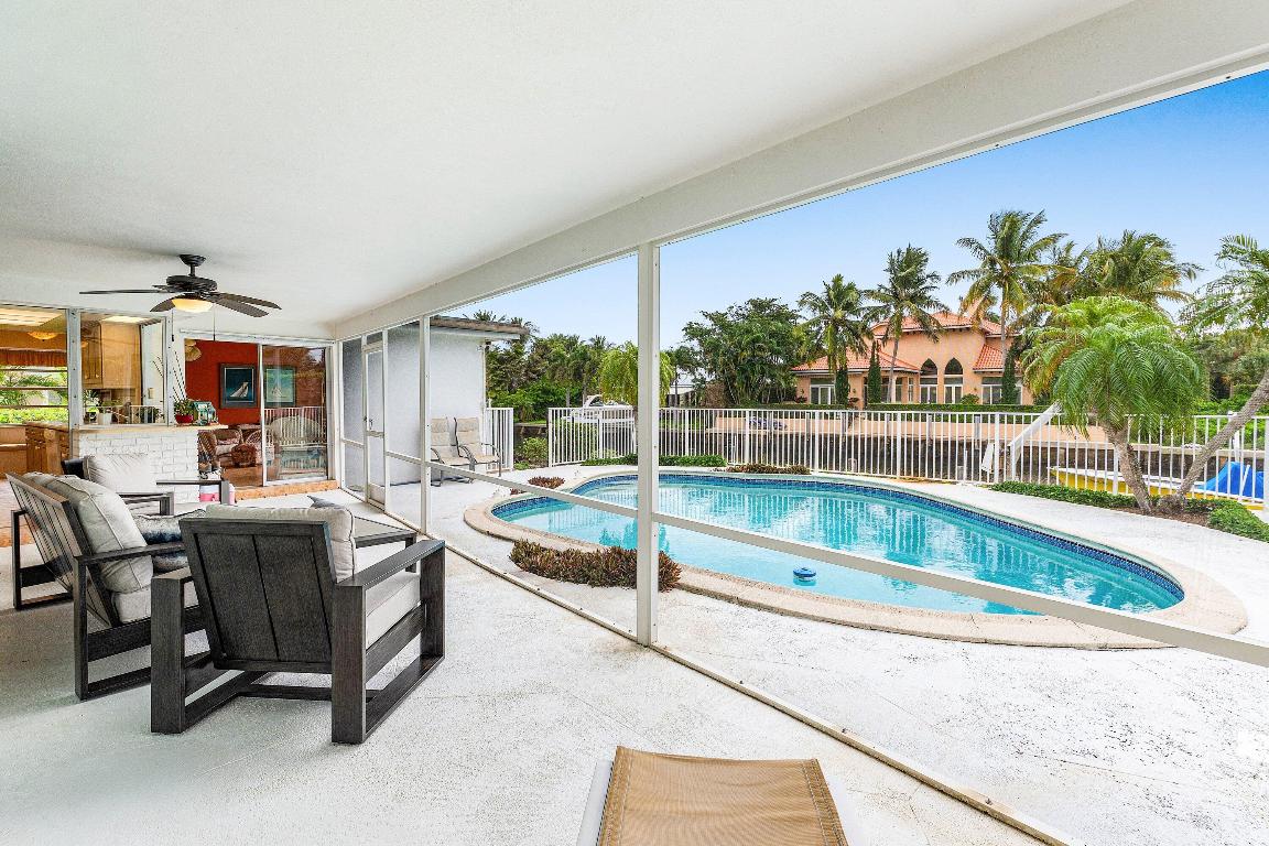 23 Sabal Is Ocean Ridge, FL 33435