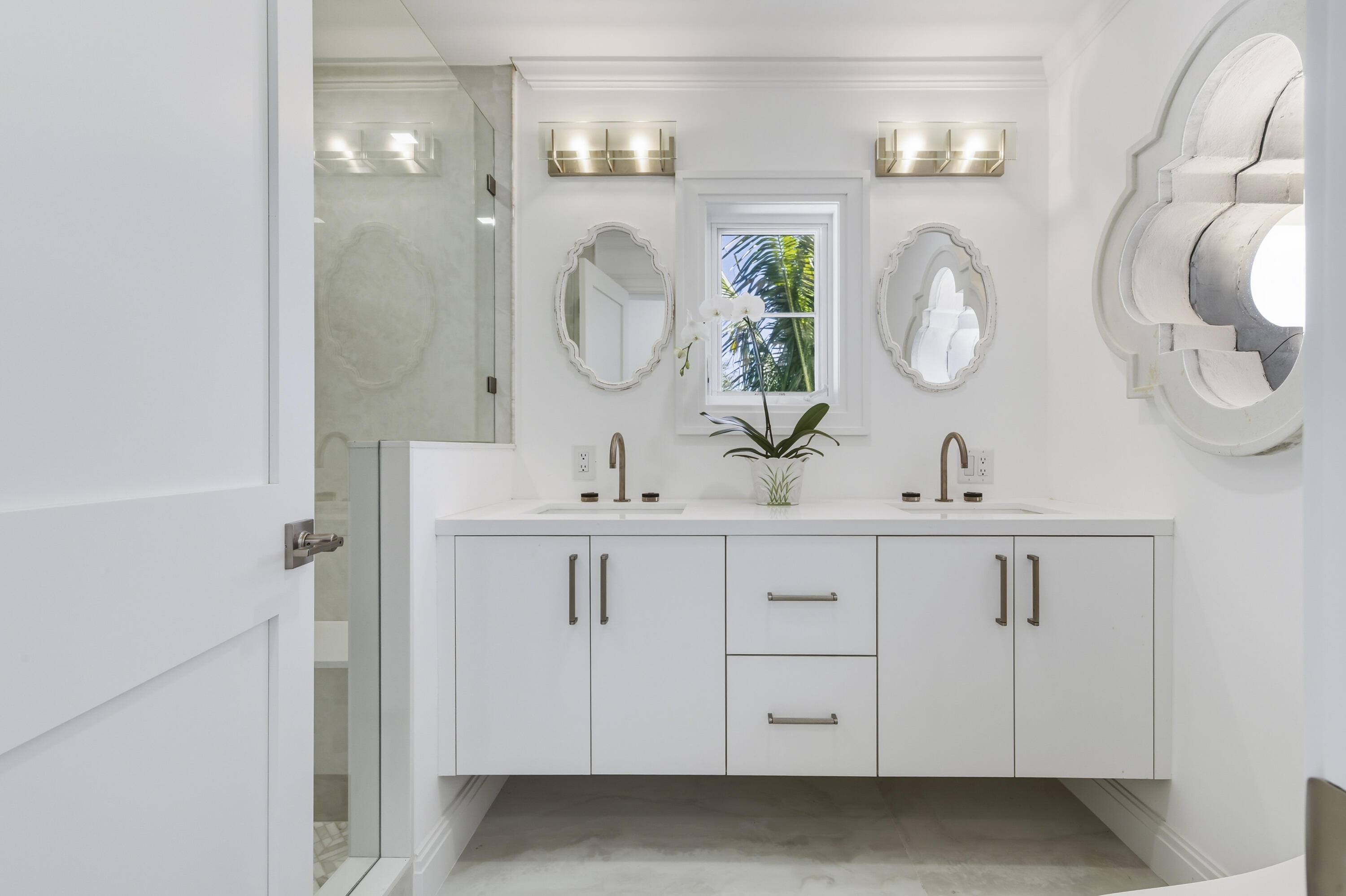 259 Oleander Palm Beach, FL 33480